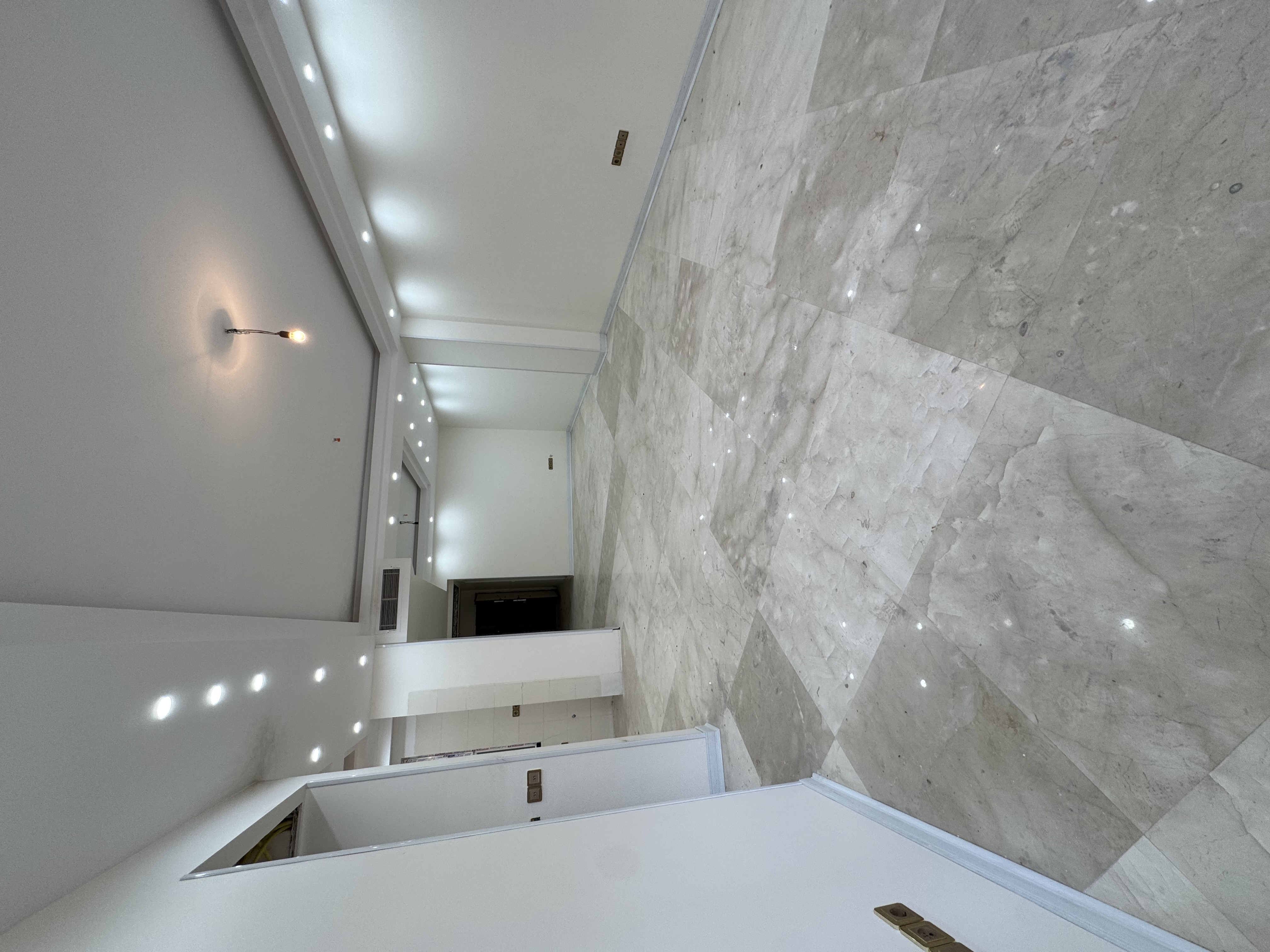 رهن اپارتمان 145 متری 2 خوابه کلید نخورده