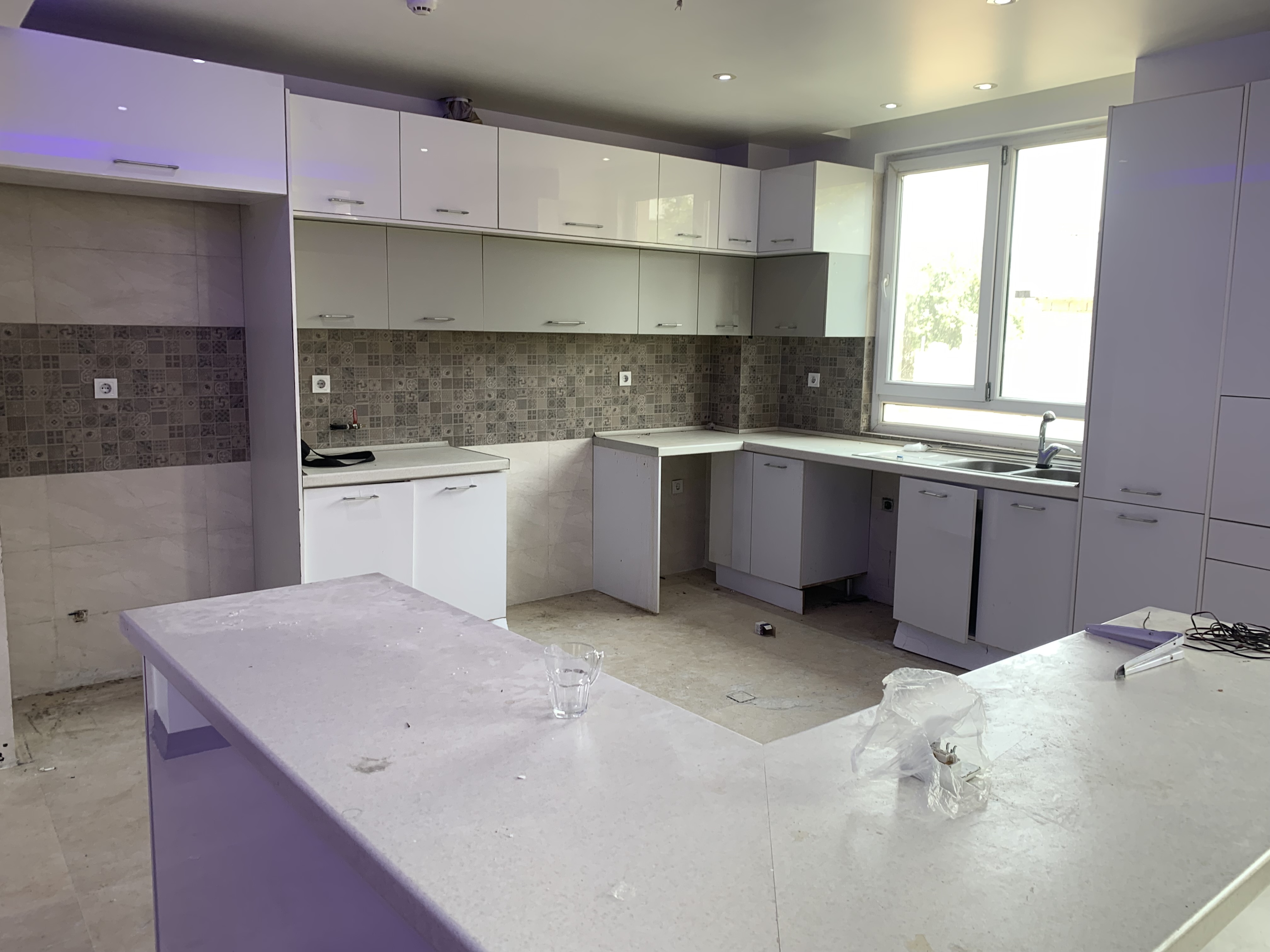 اجاره آپارتمان 130 متر قلهک فول امکانات تخلیه