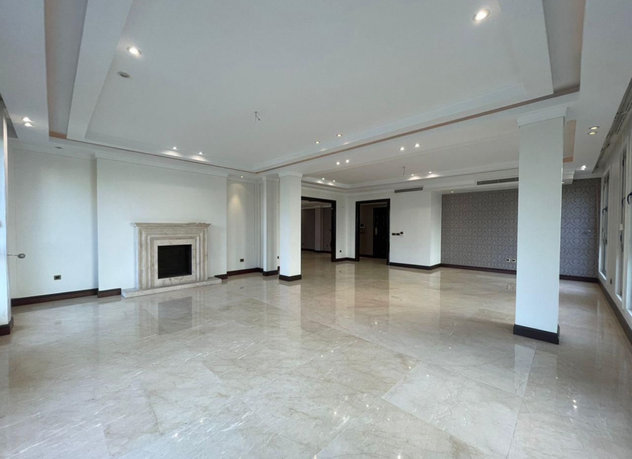 فروش آپارتمان 240 متر فرمانیه شرقی تاپ لوکیشن