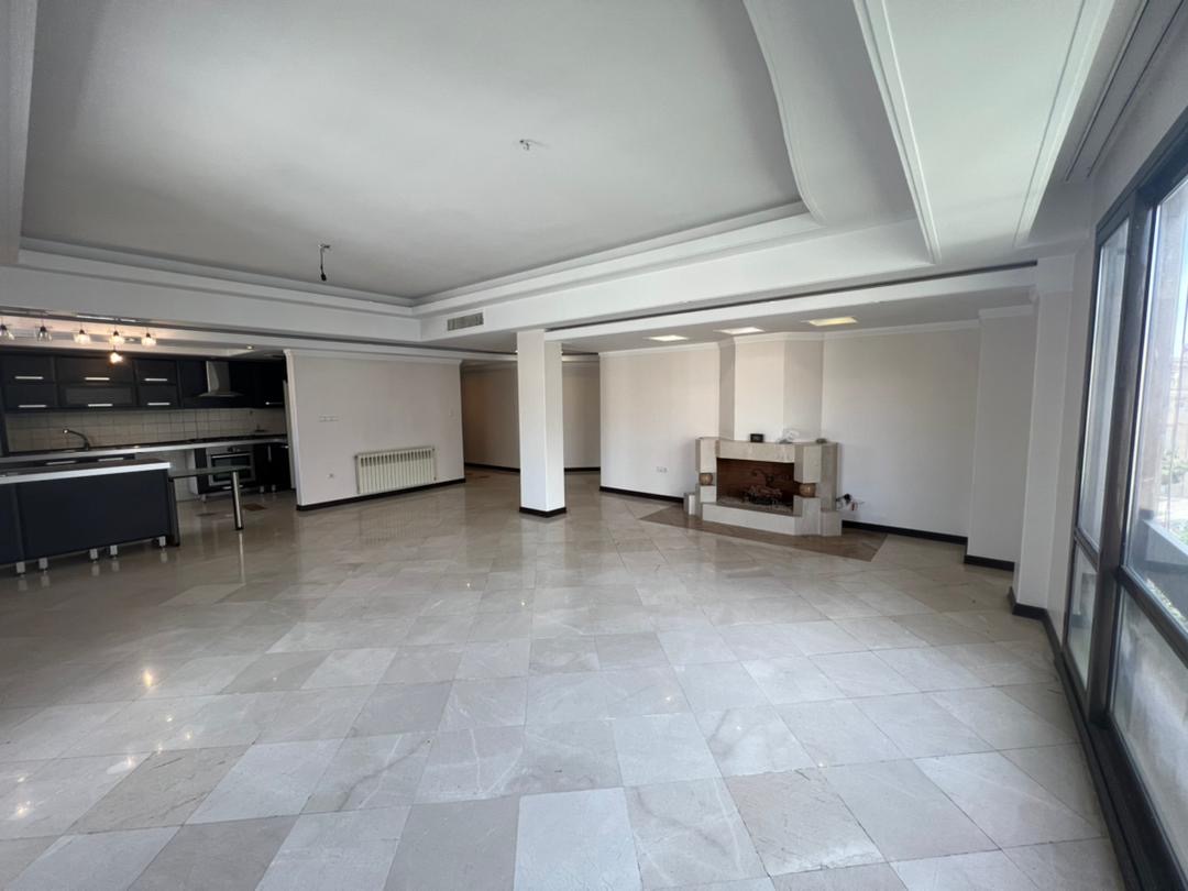 150 متر یخچال/فول امکانات/تخلیه