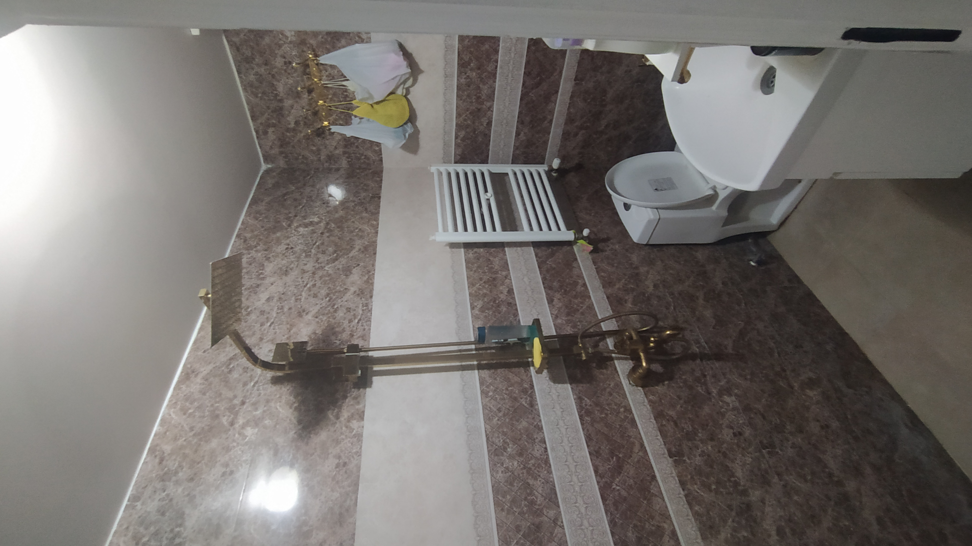 فروش آپارتمان 150متر هفت حوض حیاط دار فول امکانات