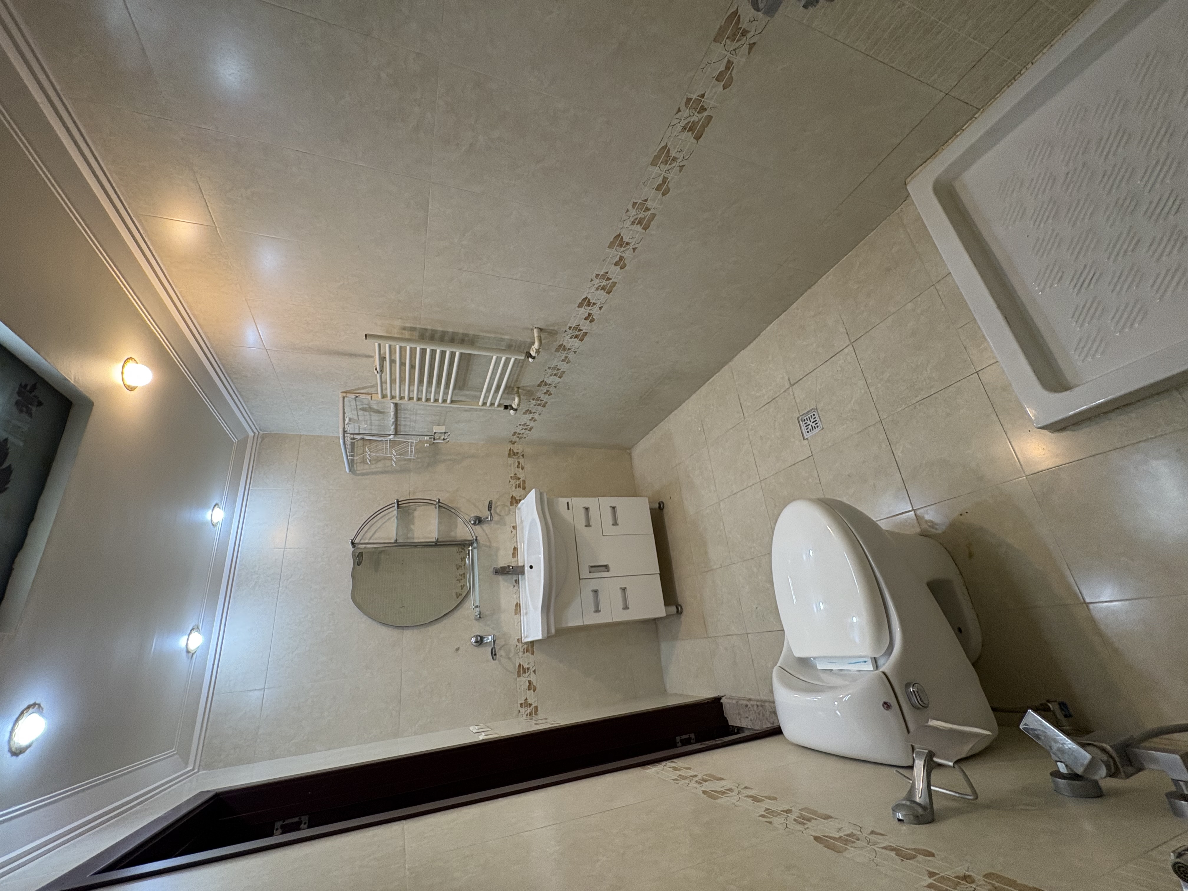 اجاره آپارتمان 135 متری تاپ لوکیشن