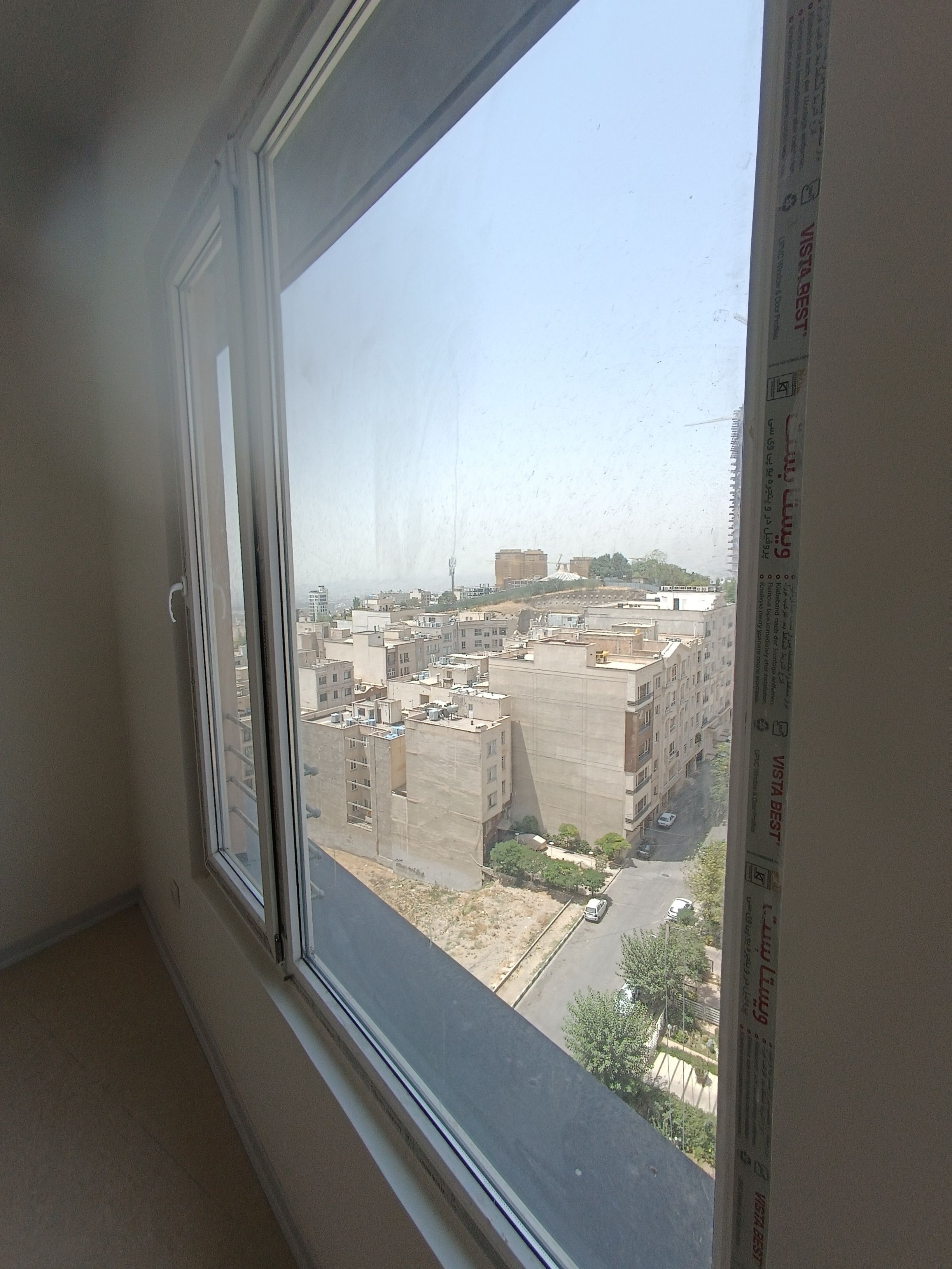 فروش آپارتمان 100 متر نوساز 2 خواب شهرک لاله