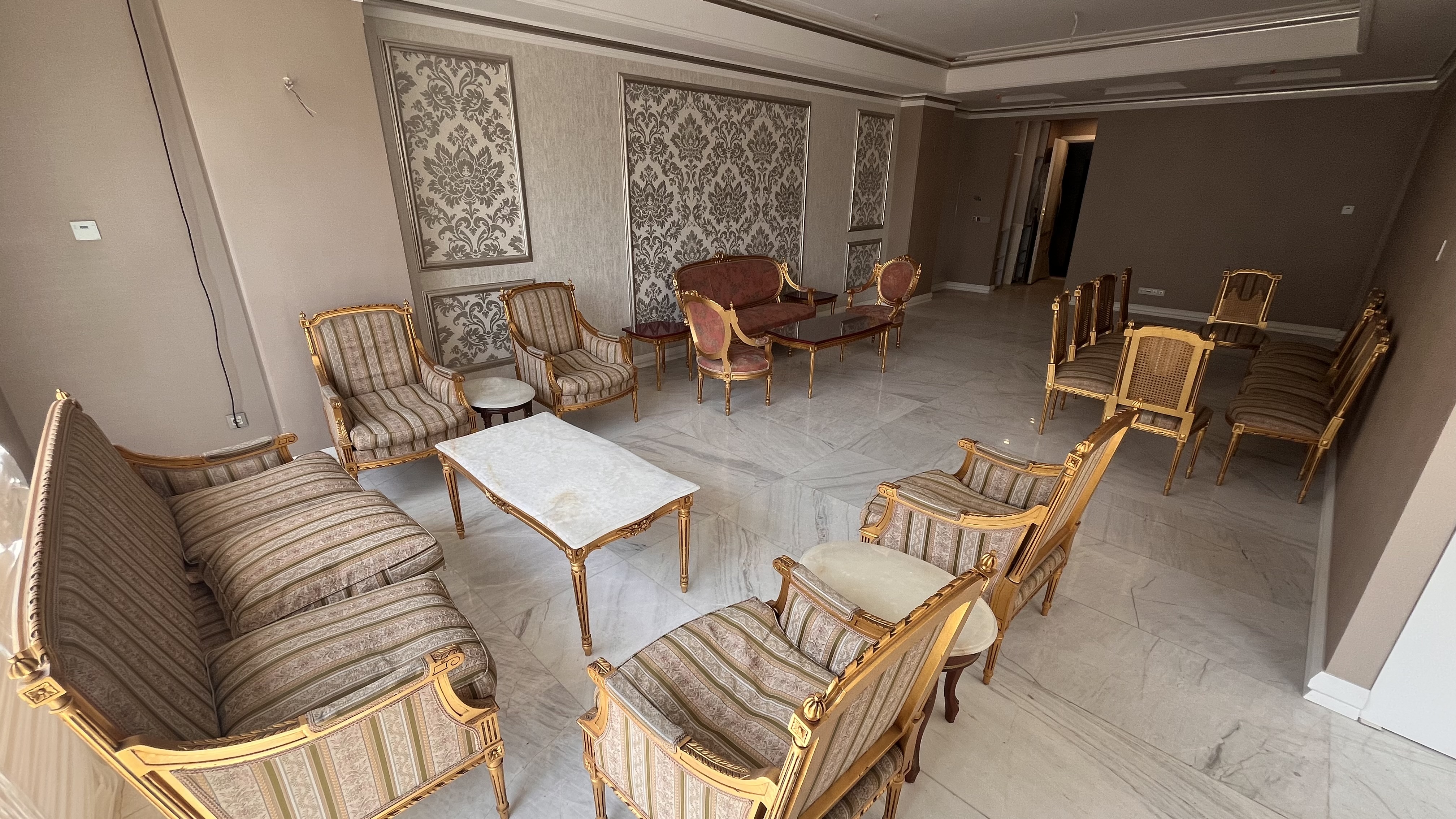 اجاره واحد آپارتمان 150متری، 3خواب،لابی هتلینگ، فول امکانات، نوساز در هروی