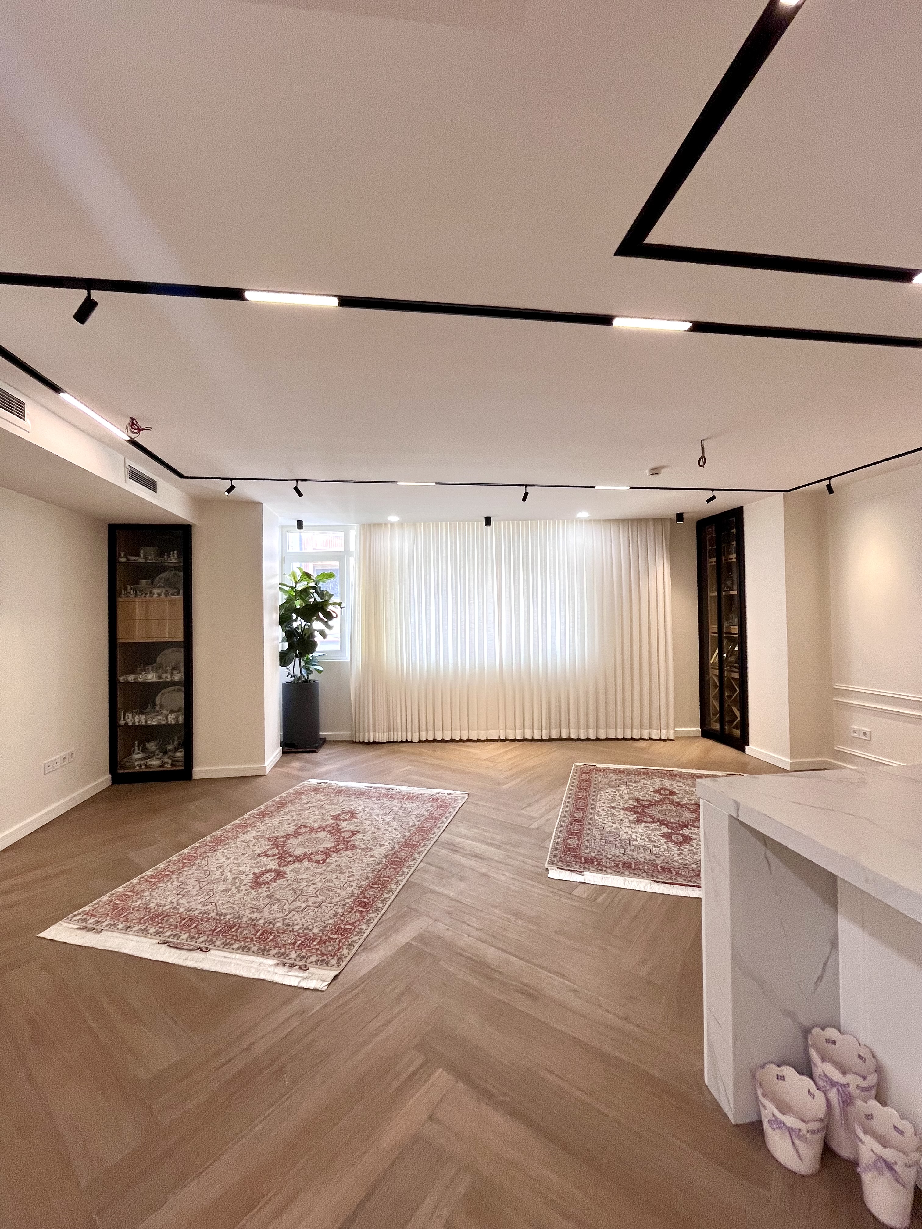 فروش آپارتمان 120 متر نیاوران فول بازسازی