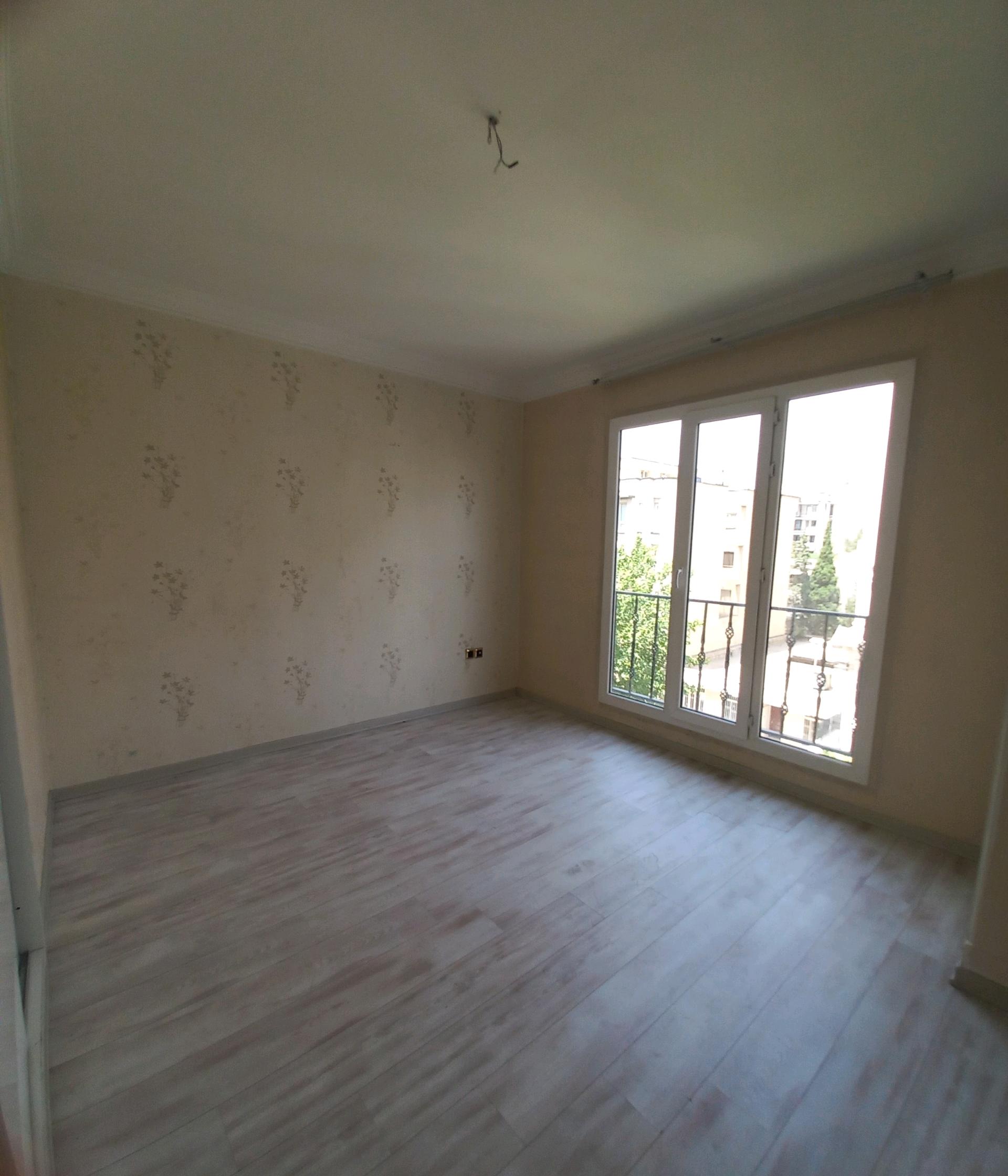 اجاره آپارتمان 122 متر پاسداران 2خواب فول امکانات