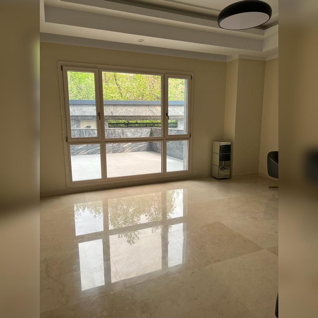 اجاره آپارتمان 155 متر نیاوران 25 متر تراس ویو 20 هکتار باغ