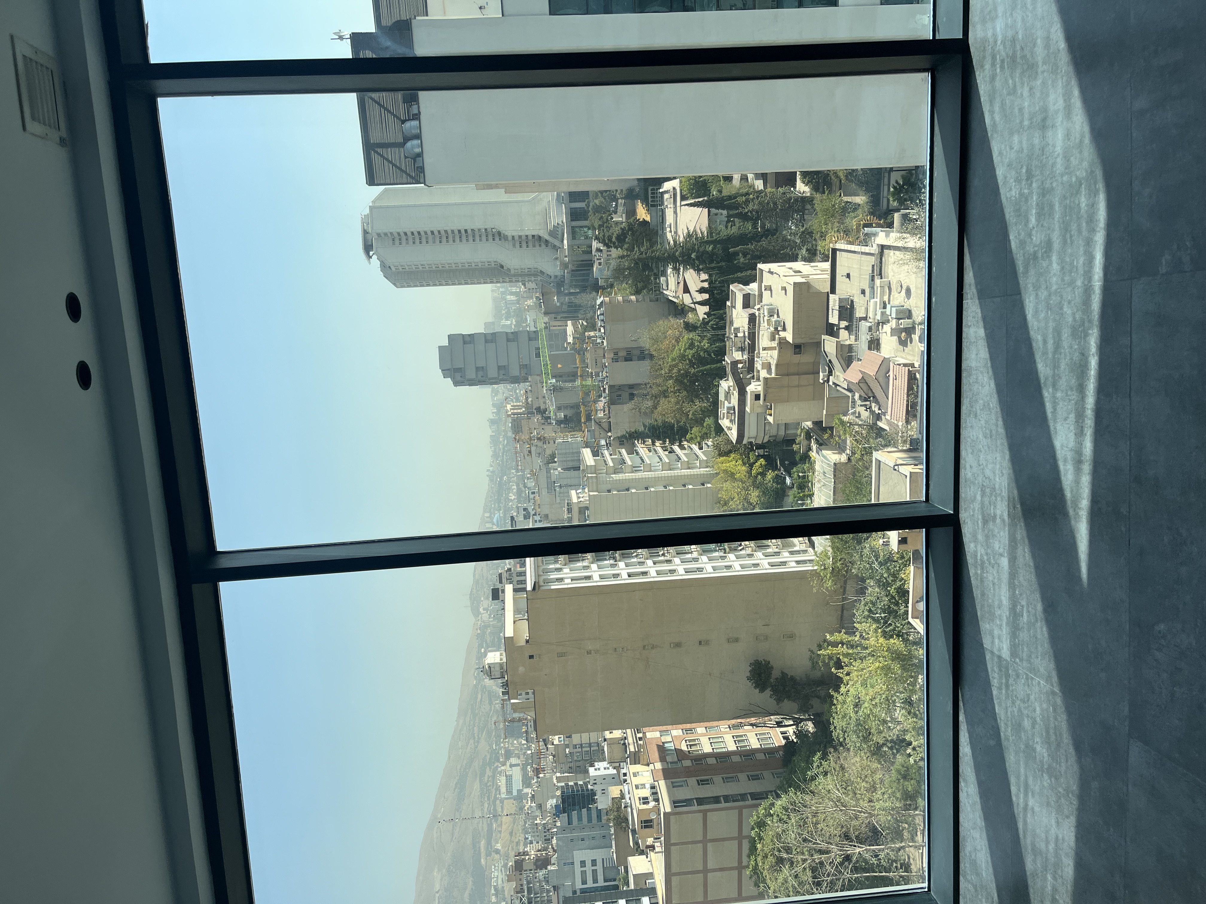 208 متر سند اداری برج‌پارامیس فرمانیه