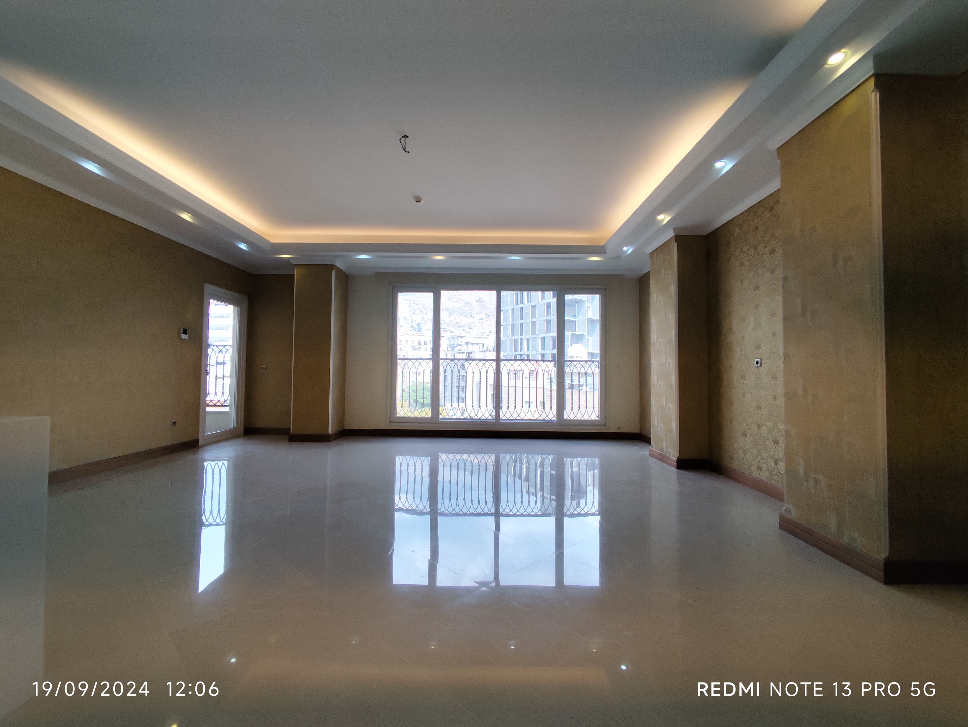 اجاره آپارتمان 200 متر وکان نیاوران تاپ لوکیشن/ فول مشاعات