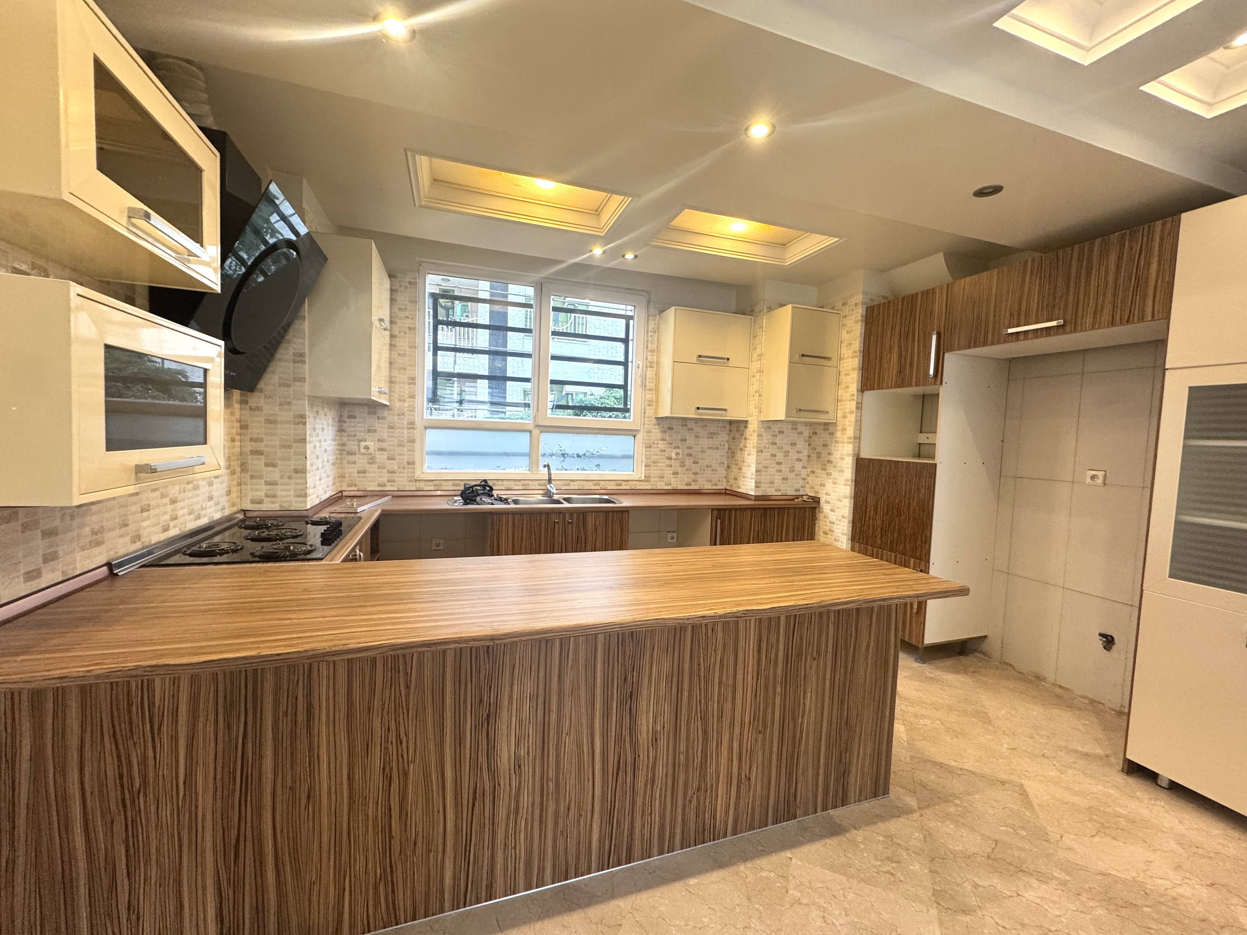 اجاره آپارتمان 100 متر سوهانک فول امکانات