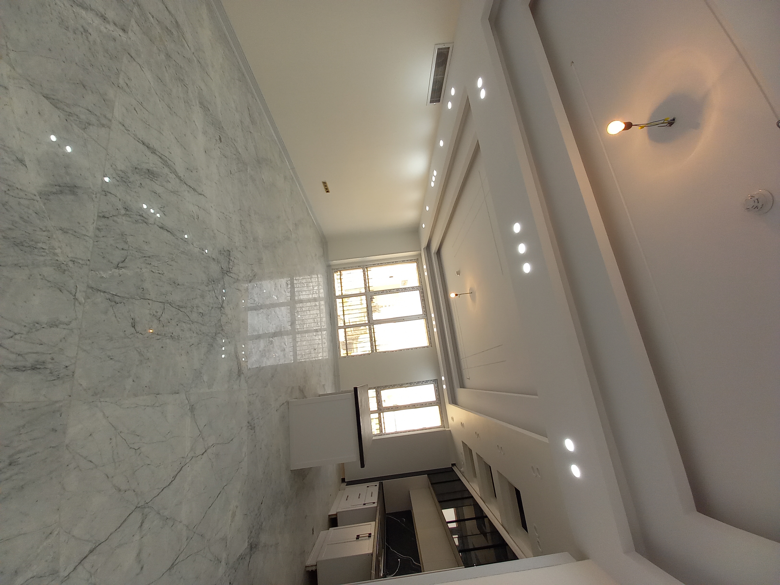 فروش آپارتمان 105متر فدک کلید نخورده