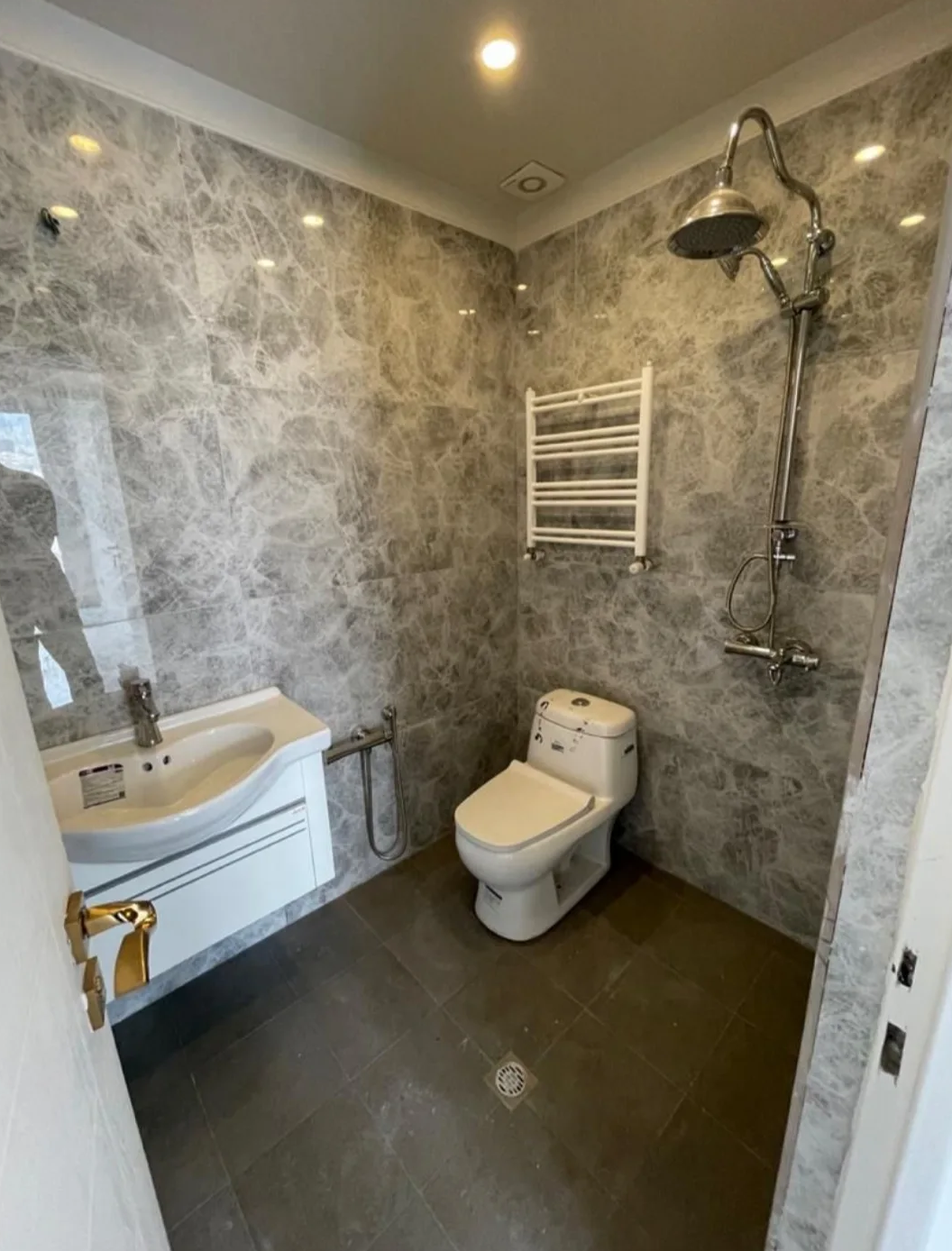 فروش آپارتمان 100 متر پاسداران ویو مشجر