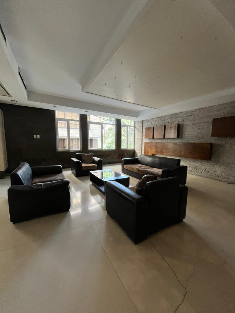 گل سنگ/160متری/تاپ لوکیشن