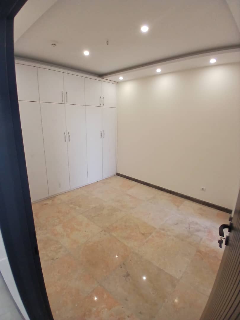اجاره آپارتمان 160متر/3خواب/2پارکینگ/کلید نخورده