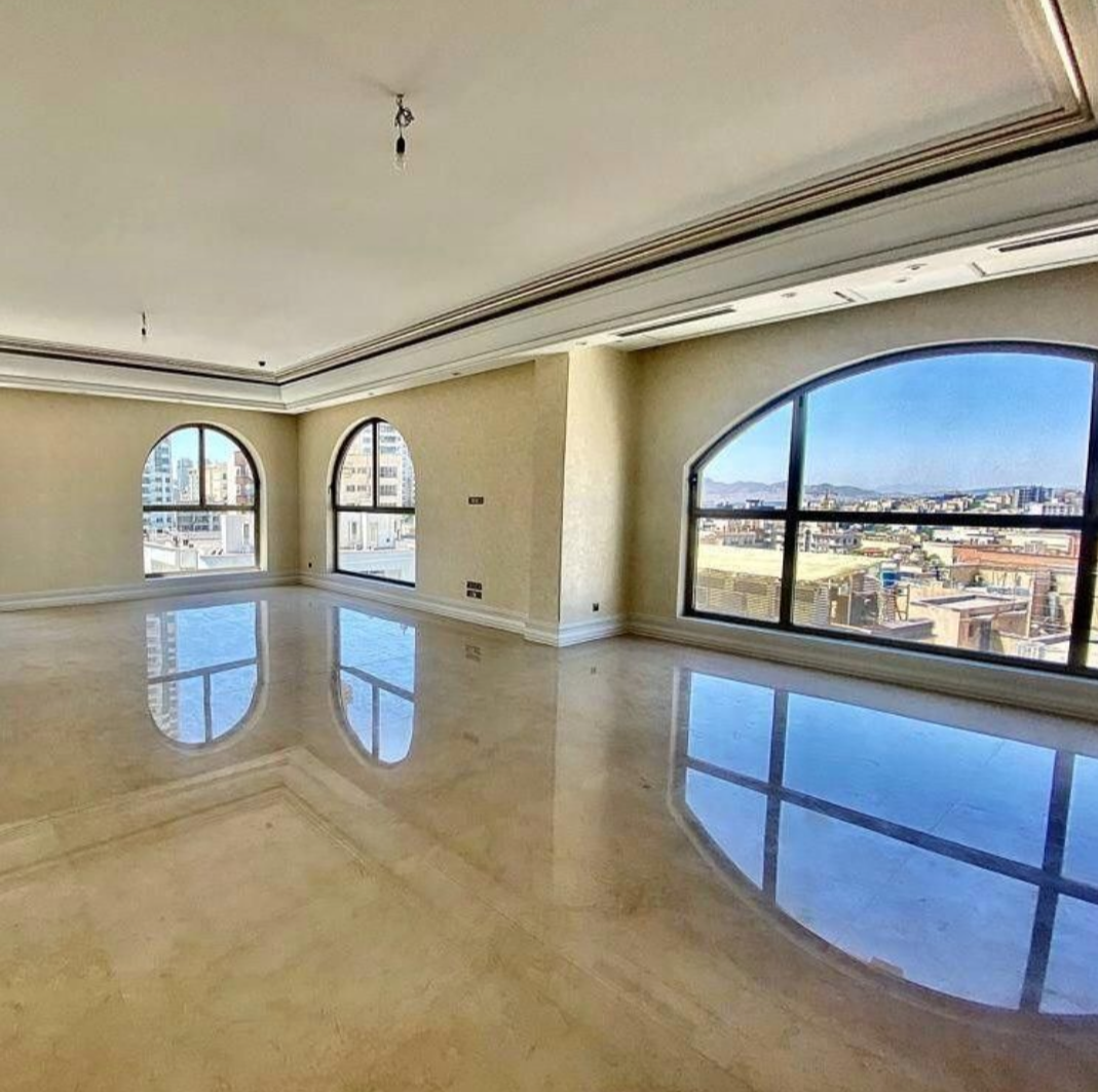 115 متر در جهان‌تاب