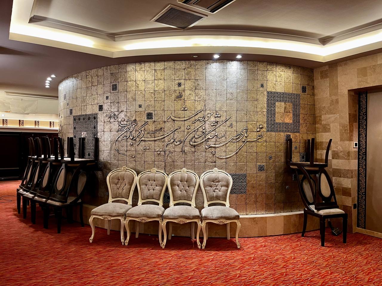 اجاره آپارتمان 240 متر فرمانیه شرقی فول مشاعات