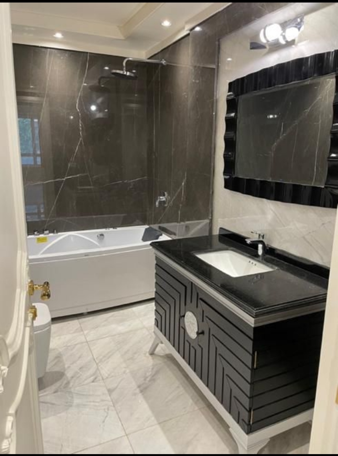 فروش آپارتمان 150 متر در دولت دیباجی جنوبی تاپ لوکیشن