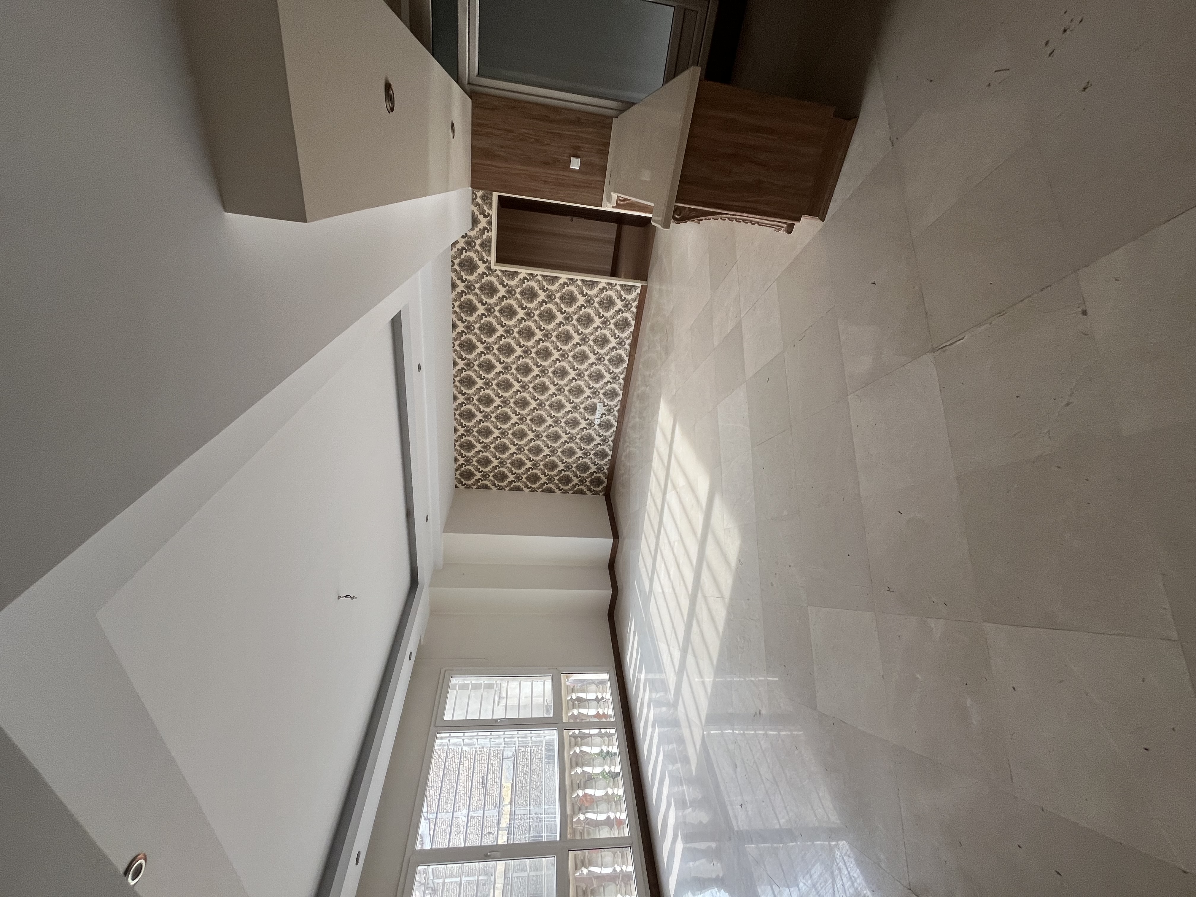 فروش آپارتمان 130 متر سه خواب 5 ساله در تاپ لوکیشن کیکاووس