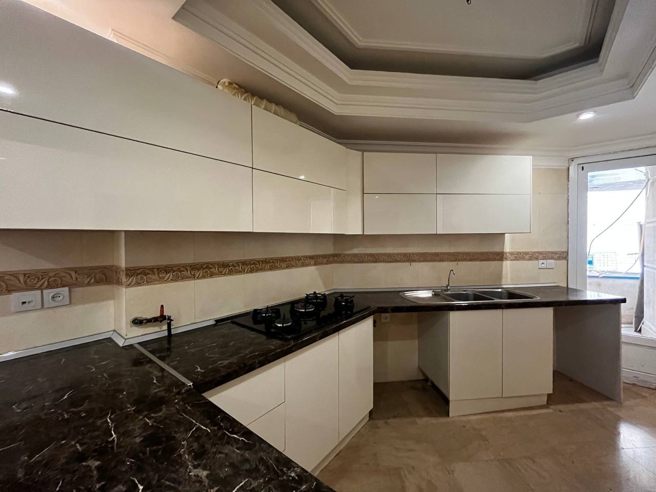 فروش آپارتمان 105 متر کامرانیه 2 خواب