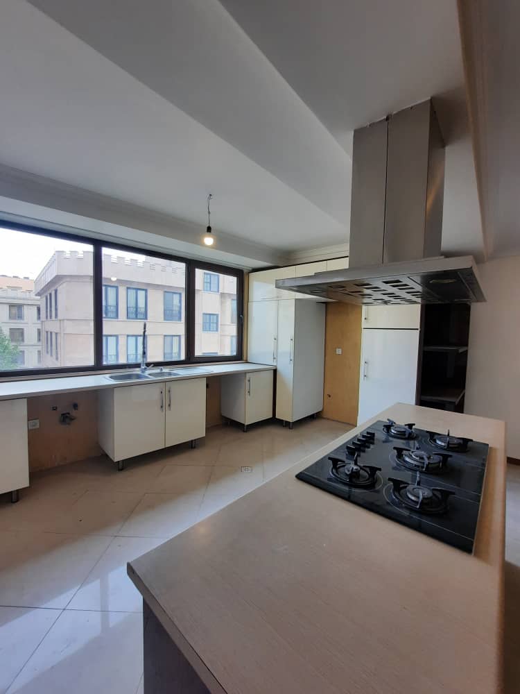 فروش 135 متر نیاوران