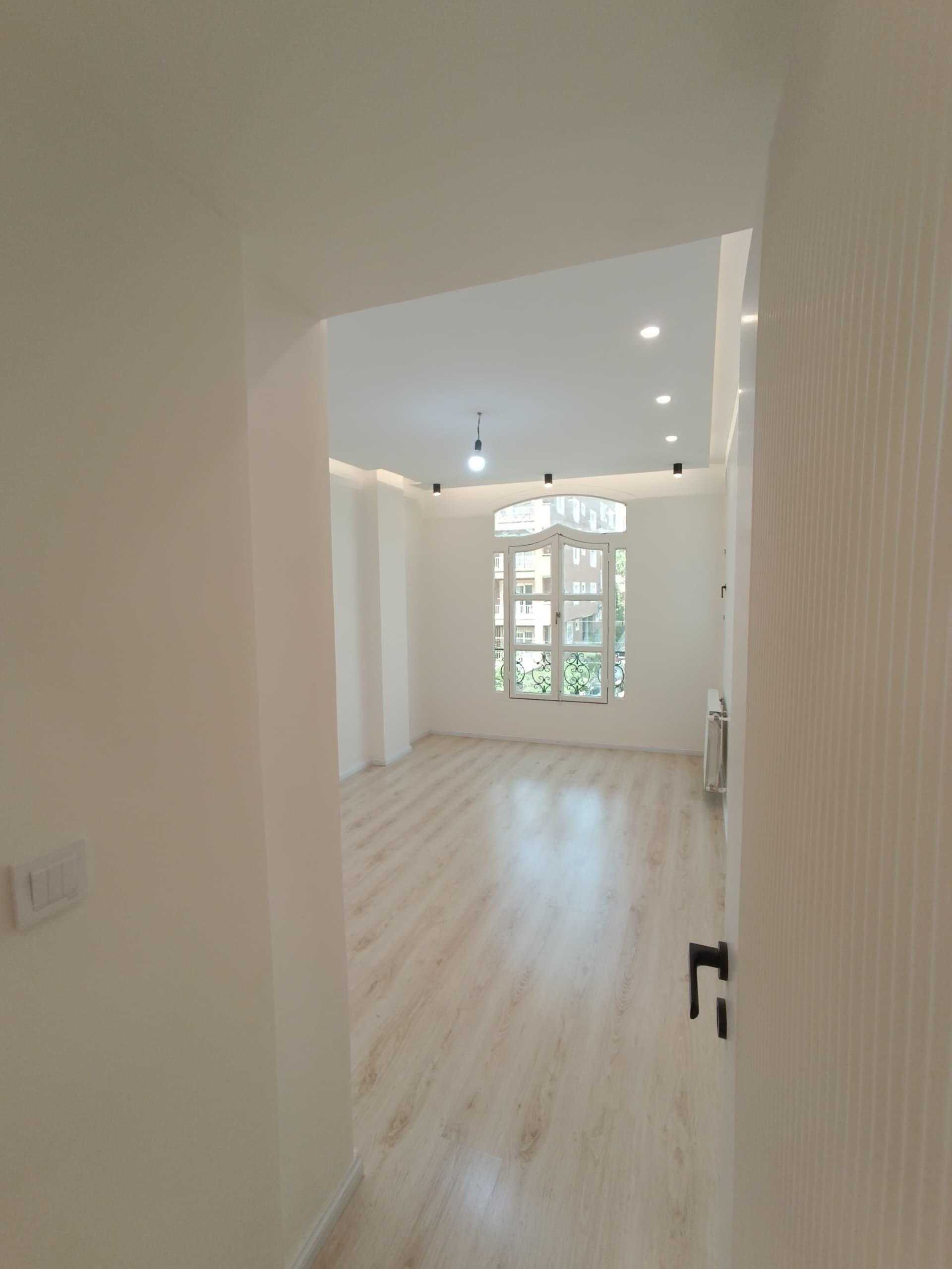 فروش آپارتمان 85متر ازگل 2خواب