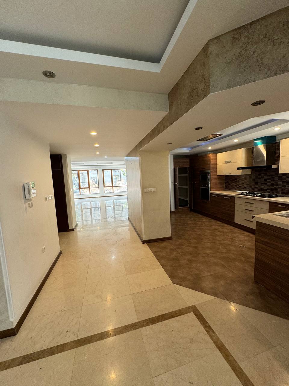 فروش آپارتمان 400 متر شمال کاخ