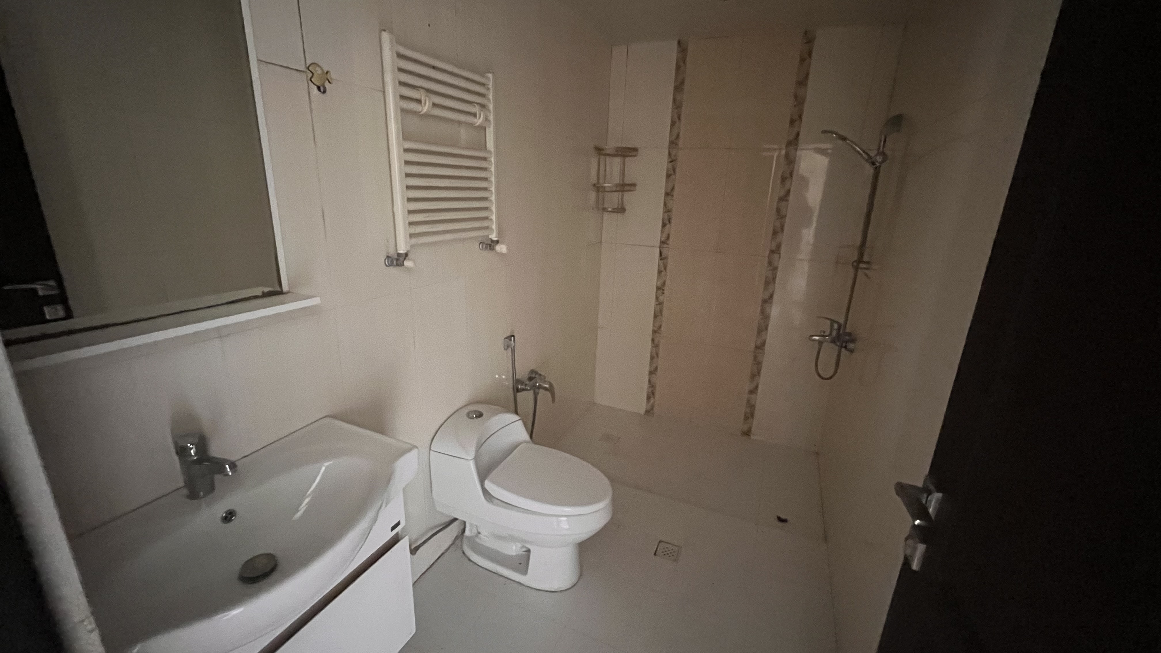 اجاره آپارتمان 110متر هروی فول امکانات