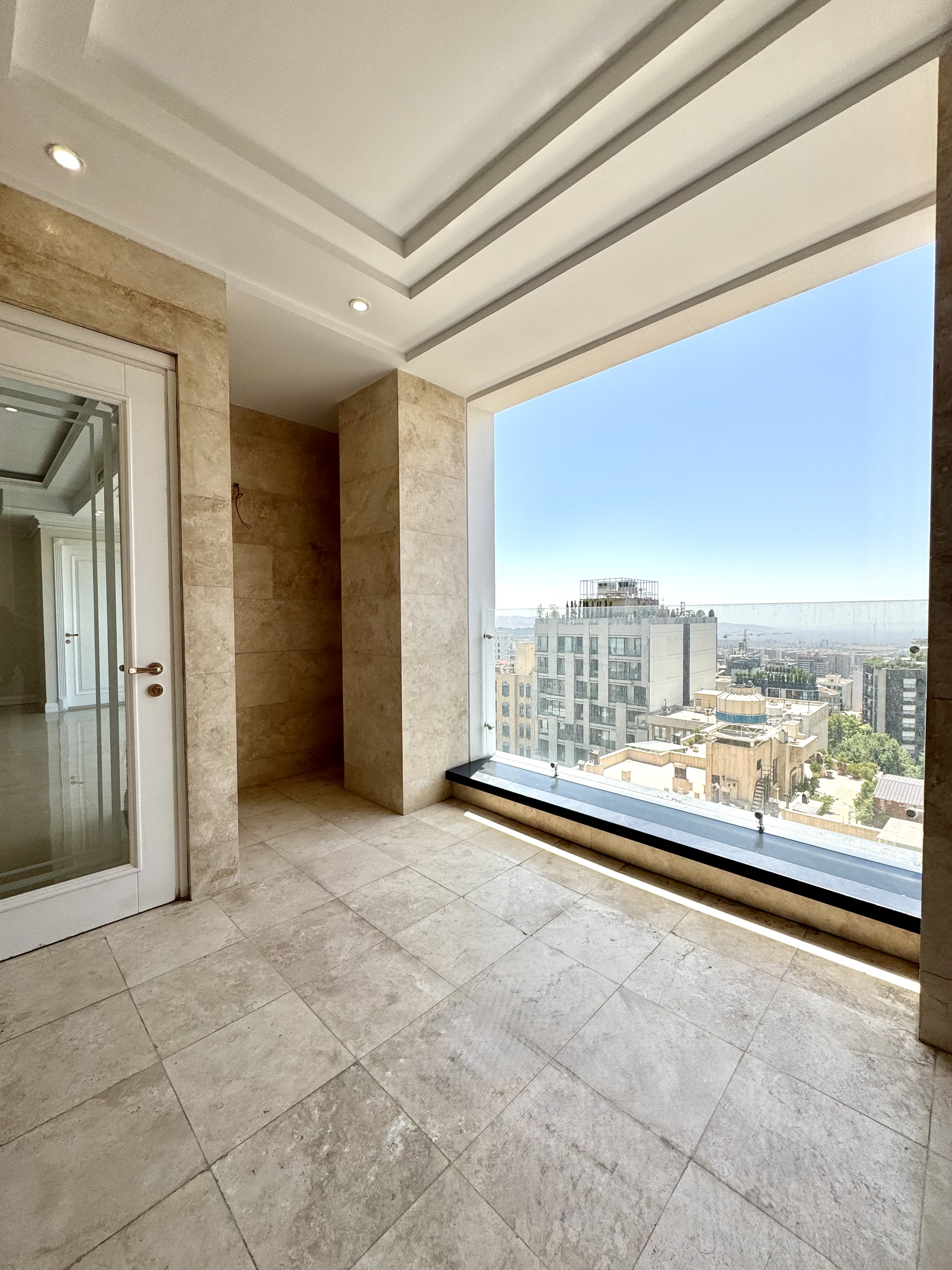 فروش آپارتمان 350 متر نیاوران