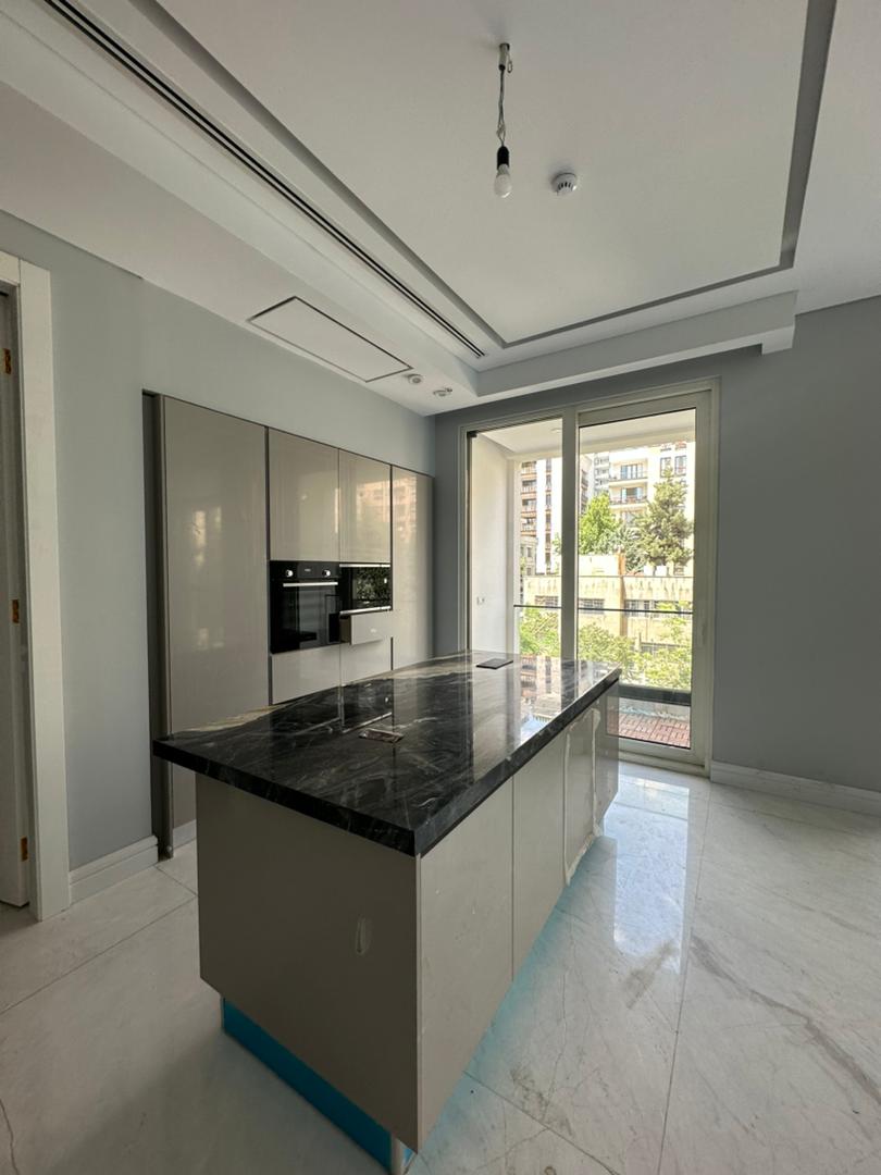 فروش آپارتمان 170متر فرمانیه تاپ لوکیشن