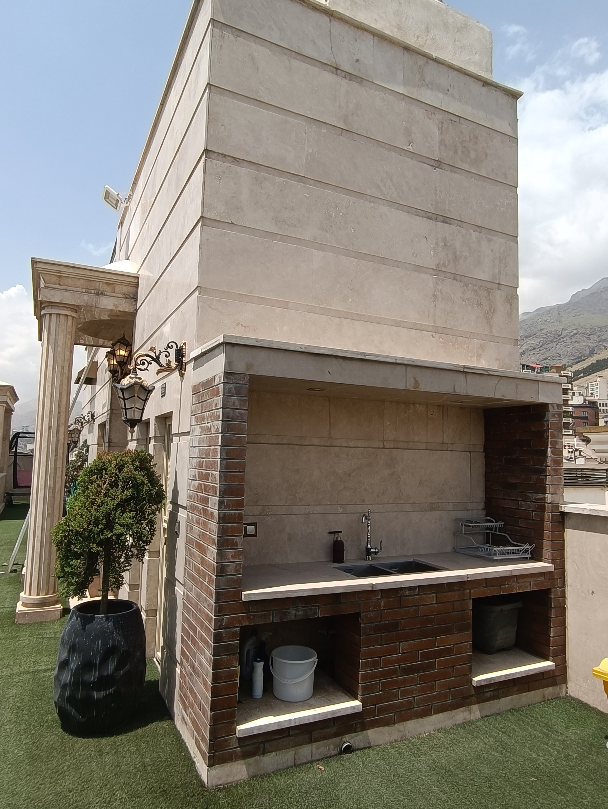 اجاره  آپارتمان 230متر نیاوران