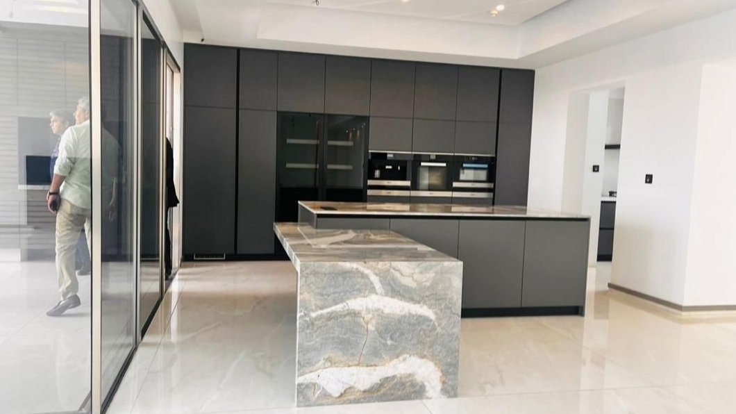 فروش آپارتمان 105 متر قیطریه فول مشاعات 2 پارکینگ سندی