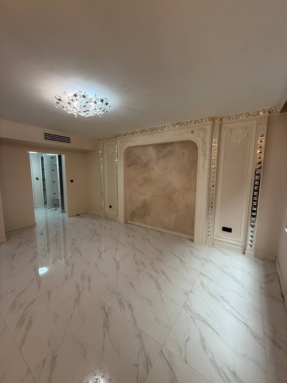 اجاره آپارتمان 240 متری در نیاوران