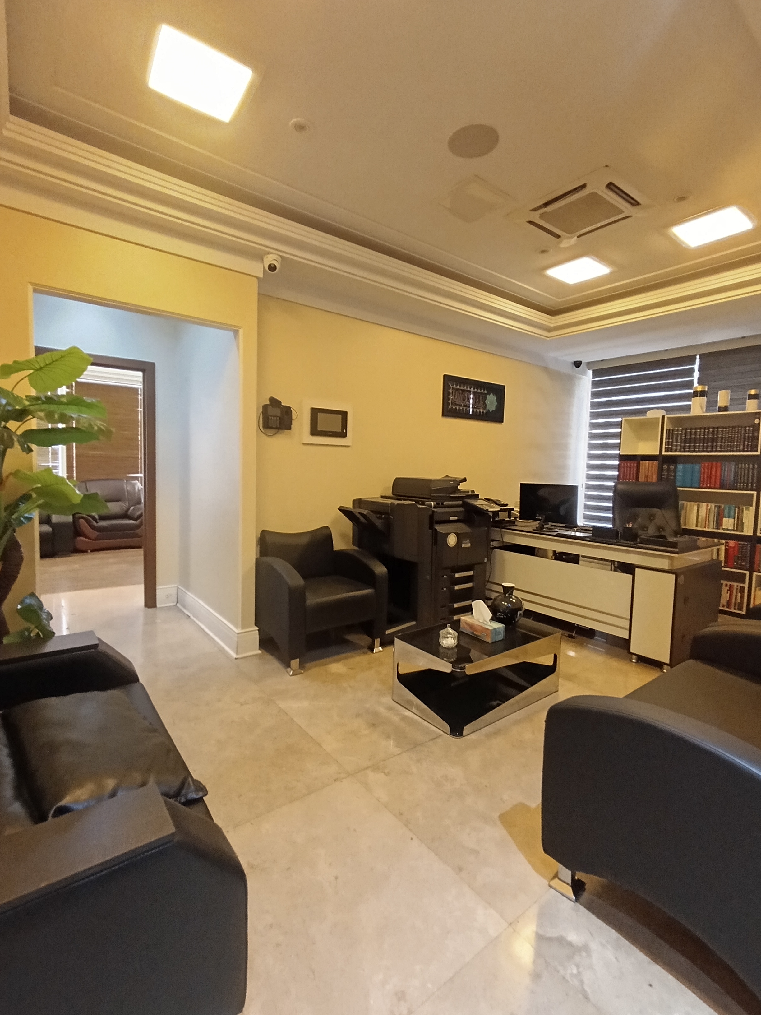 اجاره اداری 130متر آجودانیه