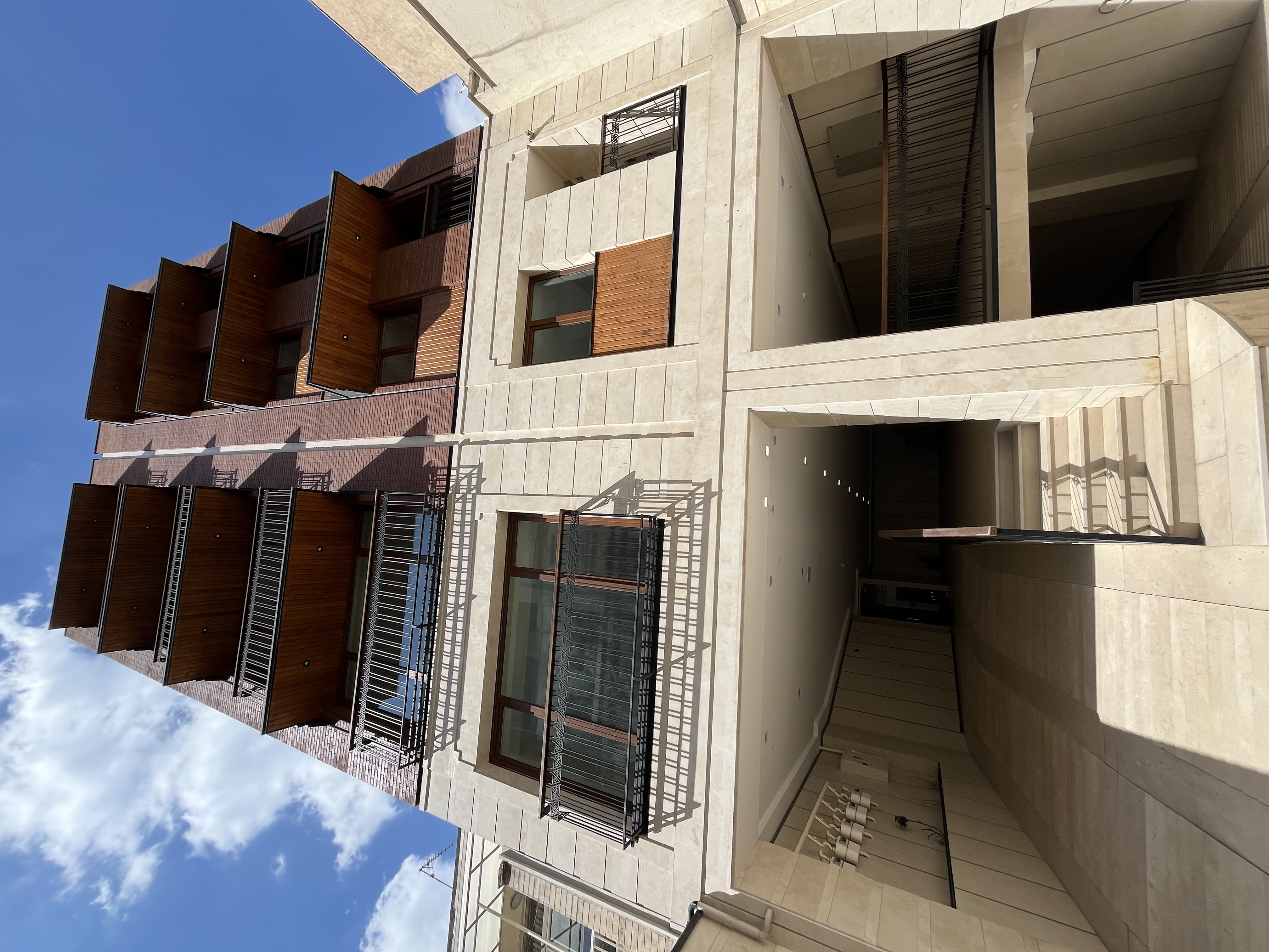 فروش آپارتمان 110 متر دیباجی تاپ لوکیشن