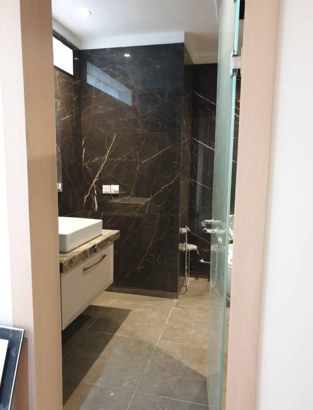 فروش آپارتمان کامرانیه 243 متر ویو ، شرایطی و تهاتر