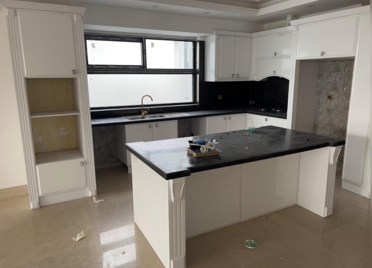 فروش آپارتمان 130 متر حکمت مورد اوکازیون