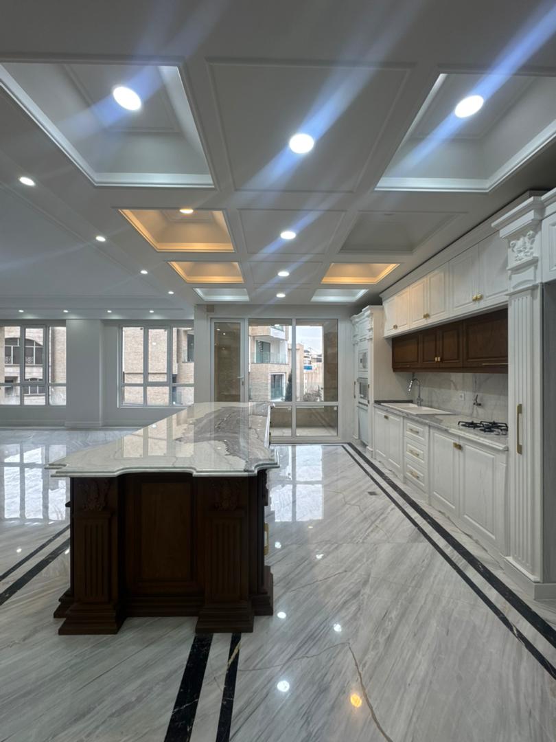 فروش آپارتمان 200 متر فرمانیه 3 خواب