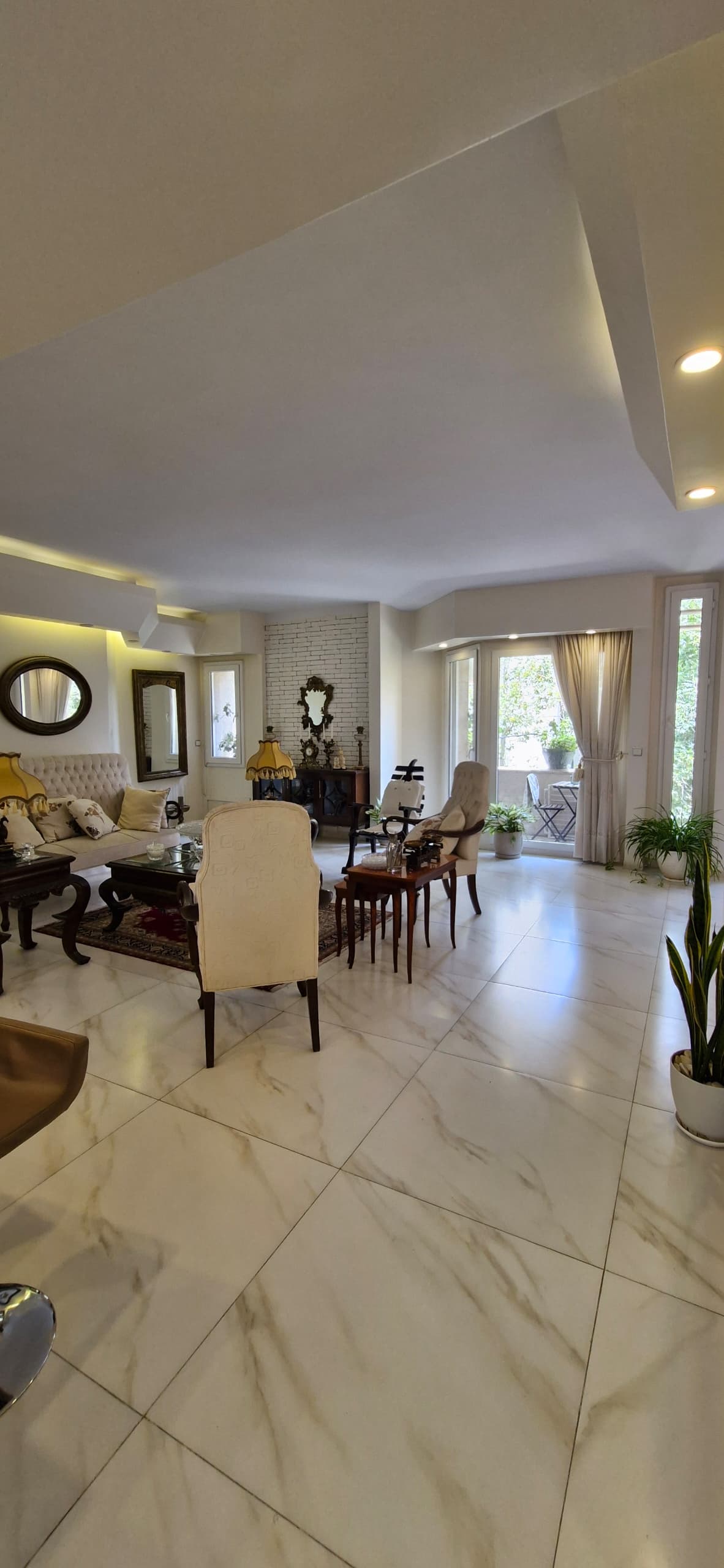 فروش آپارتمان 130متر نیاوران 2خواب تاپ لوکیشن
