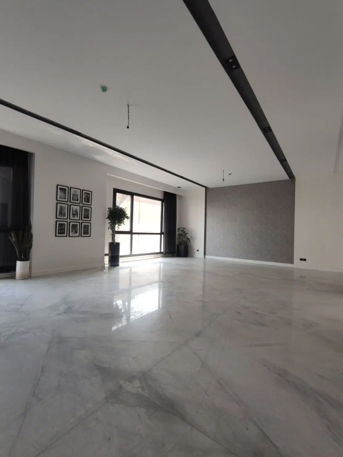 فروش اپارتمان سه خواب فرمانیه فول امکانات