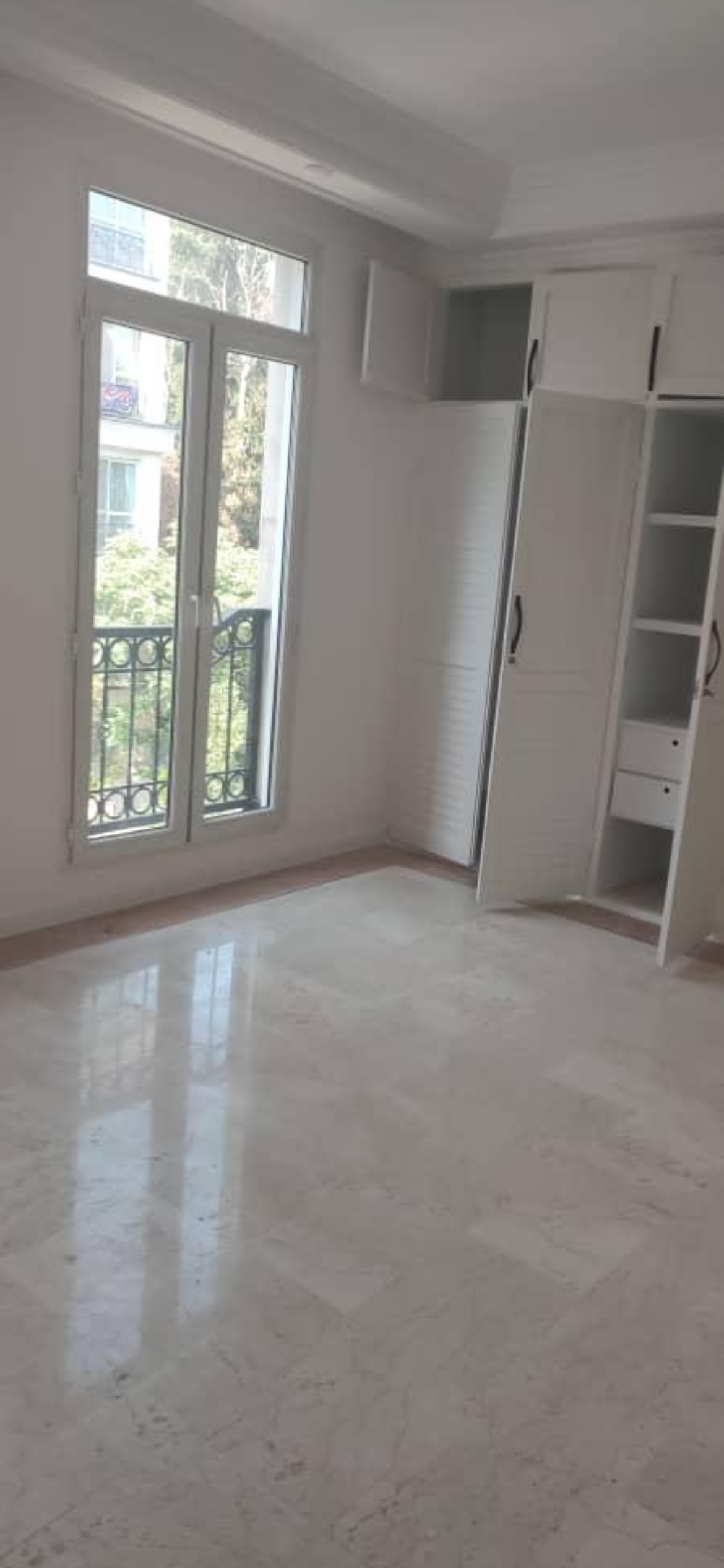 فروش آپارتمان ۲۲۵ متر نیاوران