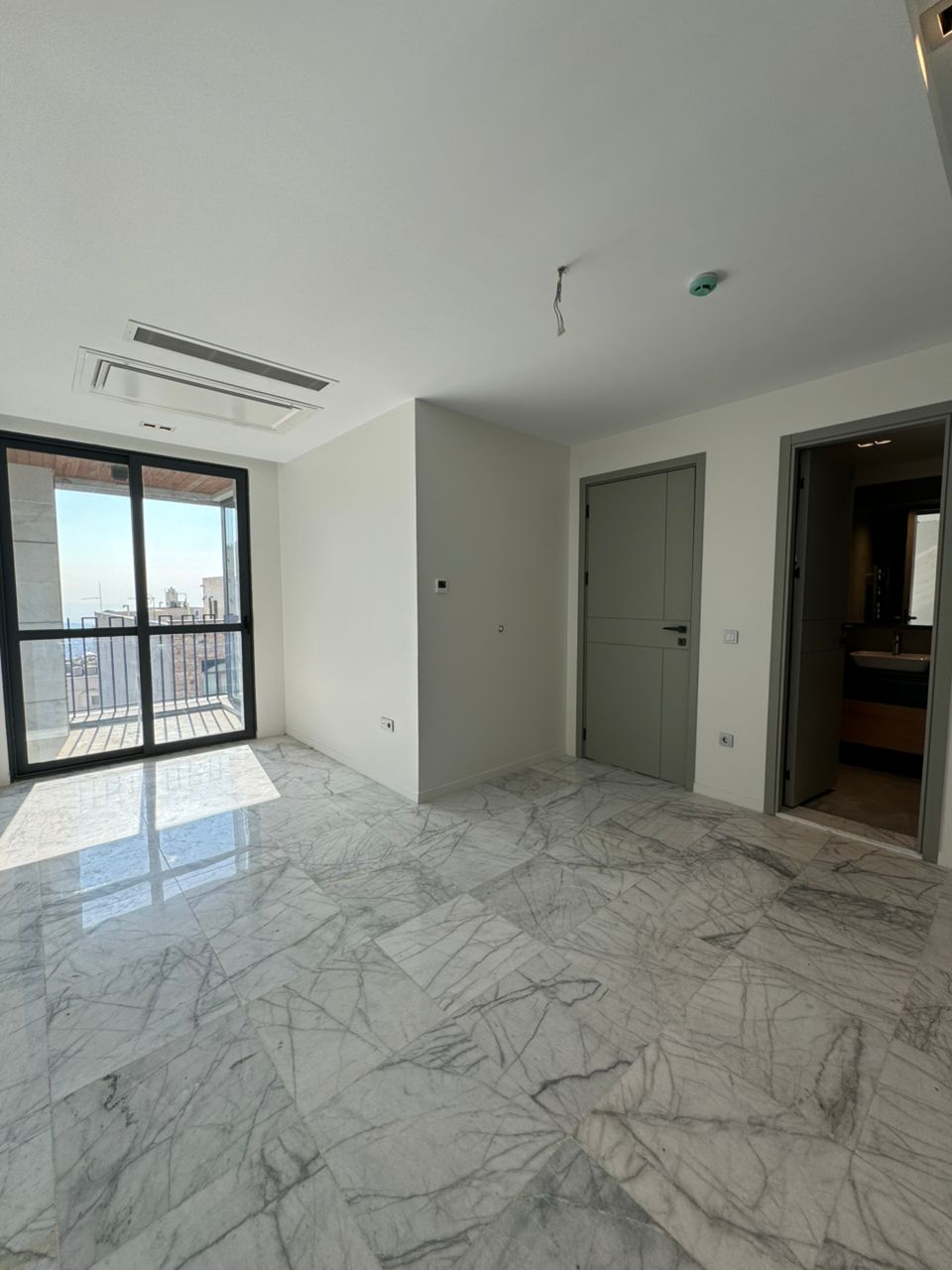 اجاره آپارتمان 160 متری در نیاوران