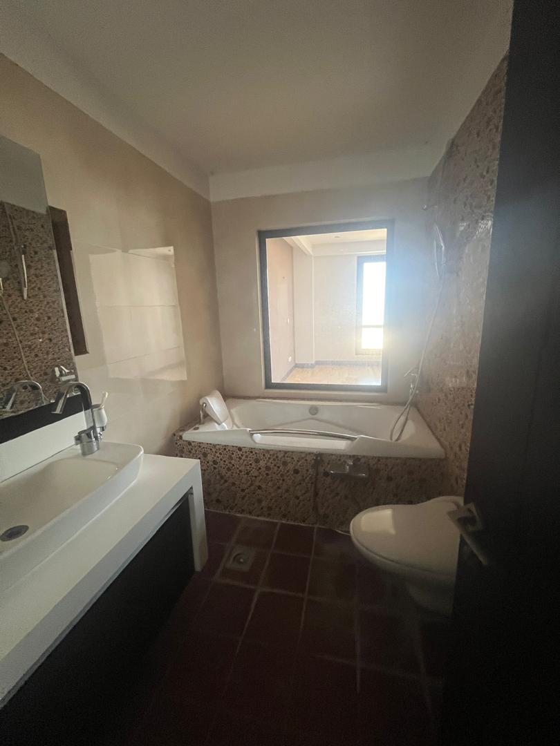 اجاره آپارتمان 220 متر جمشیدیه