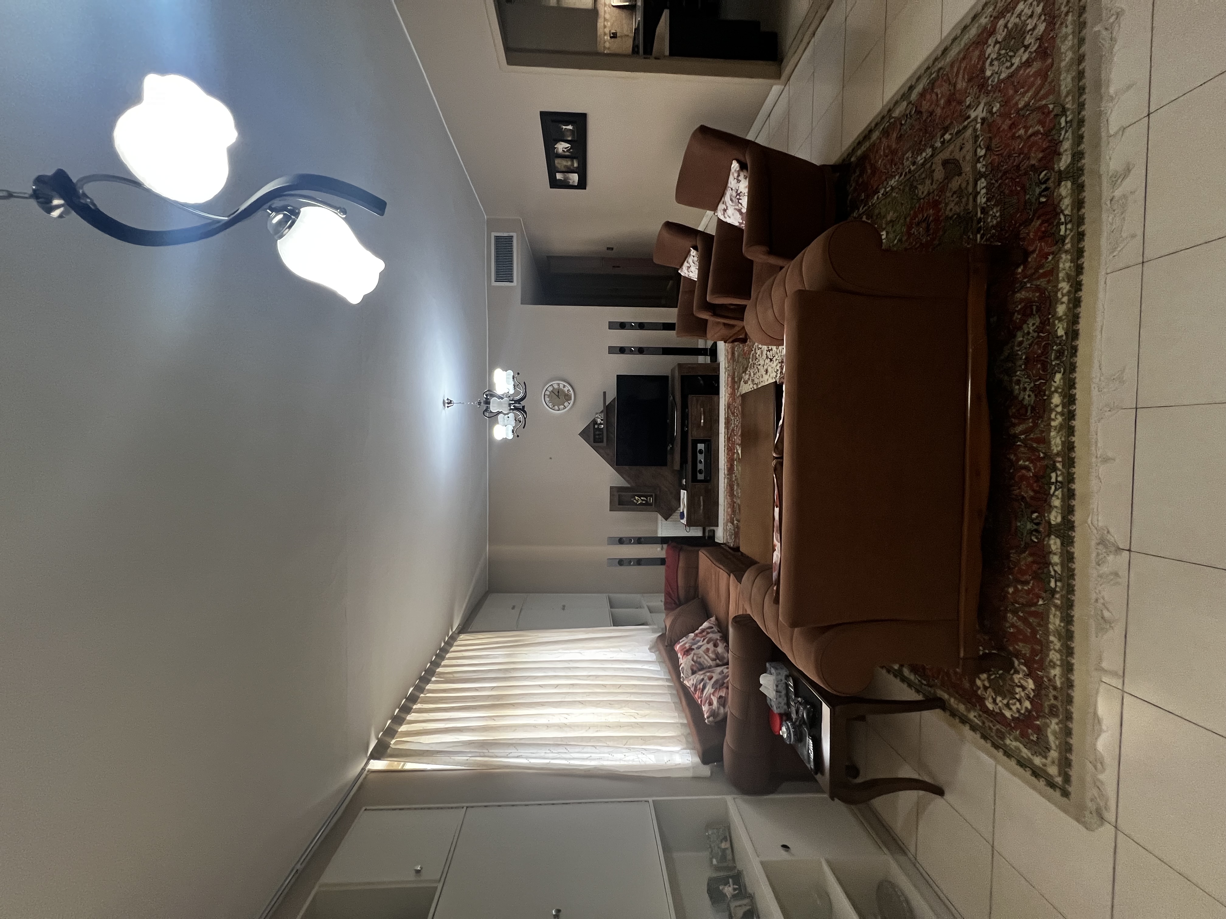 فروش 125 متر آپارتمان قیطریه غرق نور مستقیم از حیاط