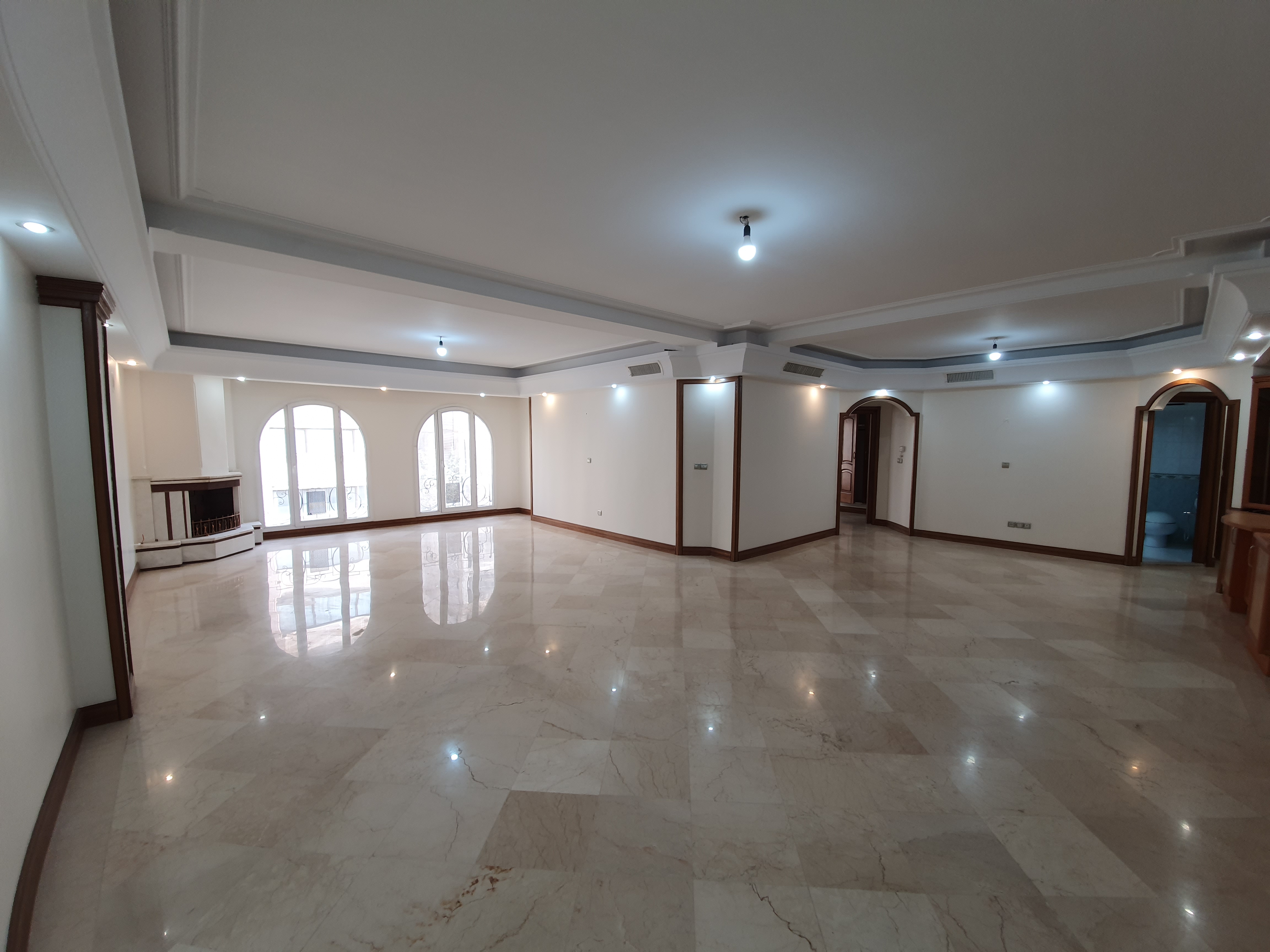 اجاره آپارتمان 200 متری آجودانیه استخر فعال