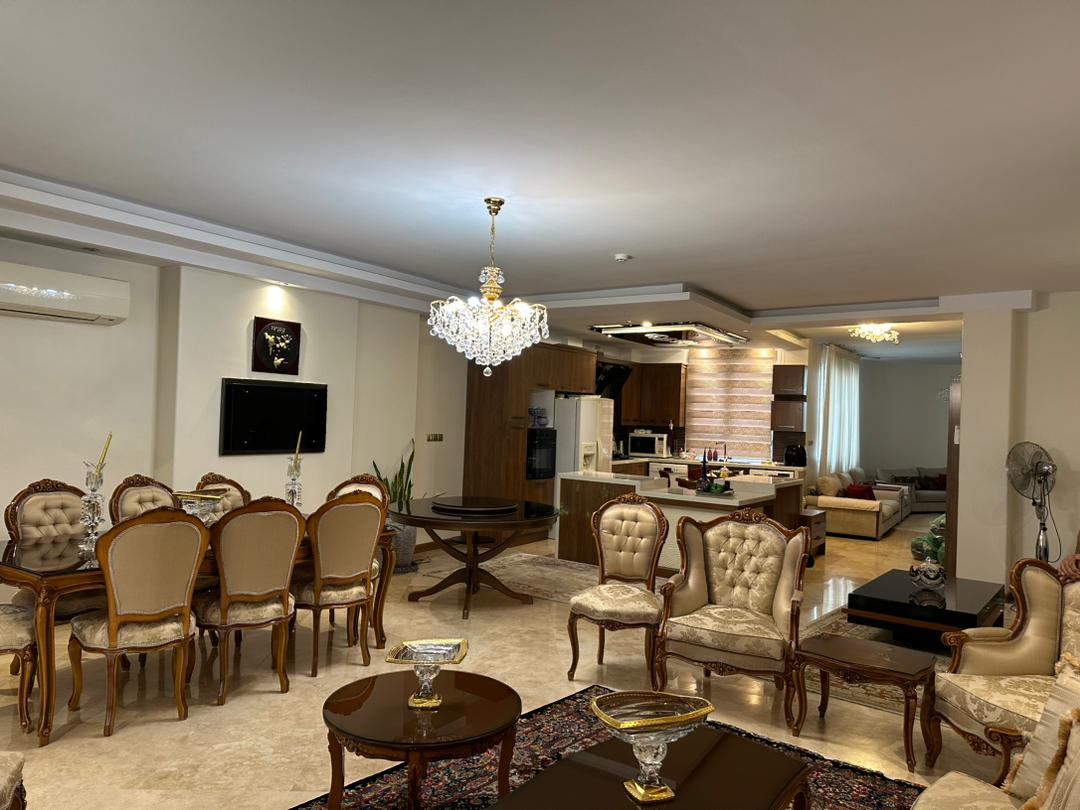 فروش آپارتمان 176 متر فرمانیه شرقی لوکیشن عالی