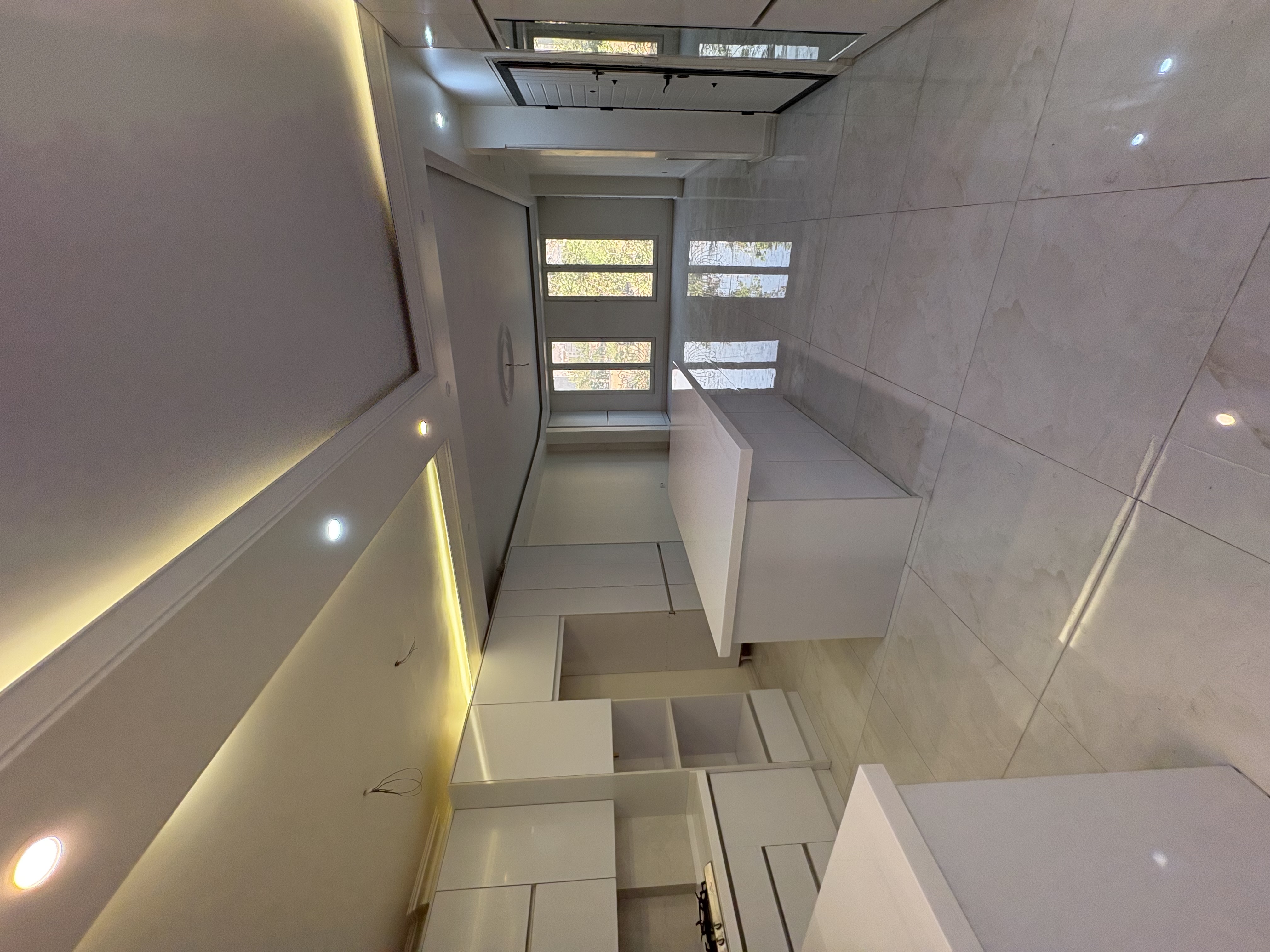 اجاره آپارتمان 107 متر پاسداران تاپ لوکیشن