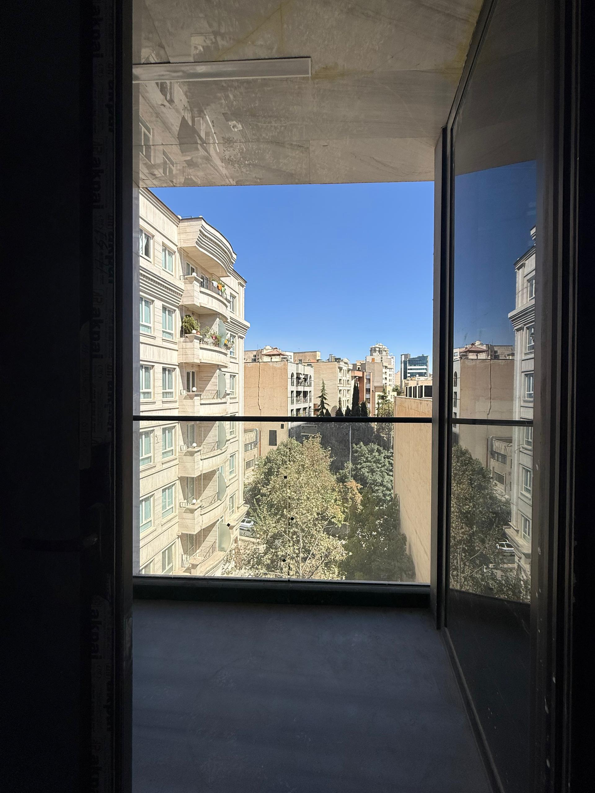 پیش فروش آپارتمان 112 متر 2 خواب کامرانیه شمالی