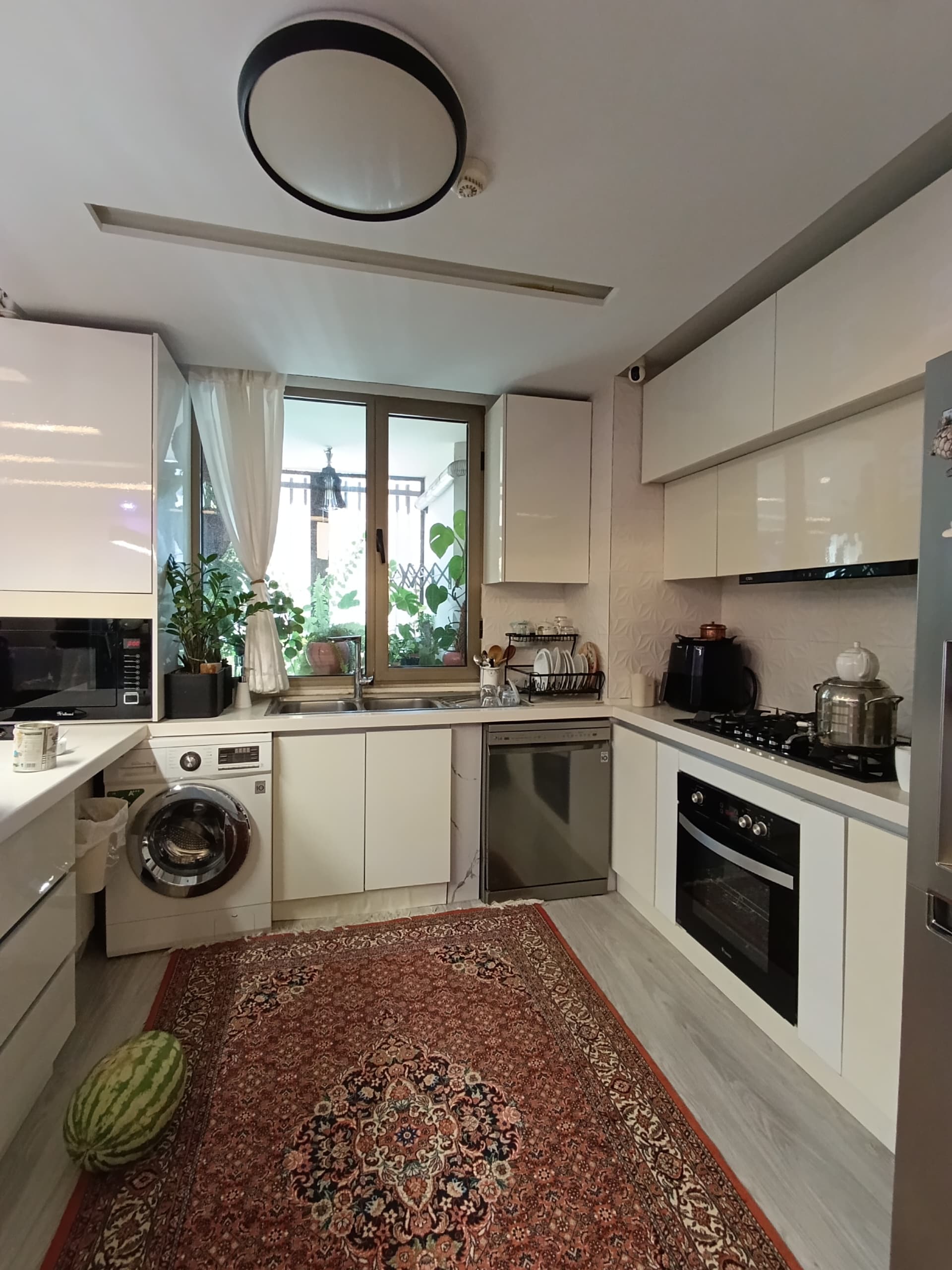 فروش آپارتمان 155 متر جهانتاب فول امکانات تاپ لوکیشن