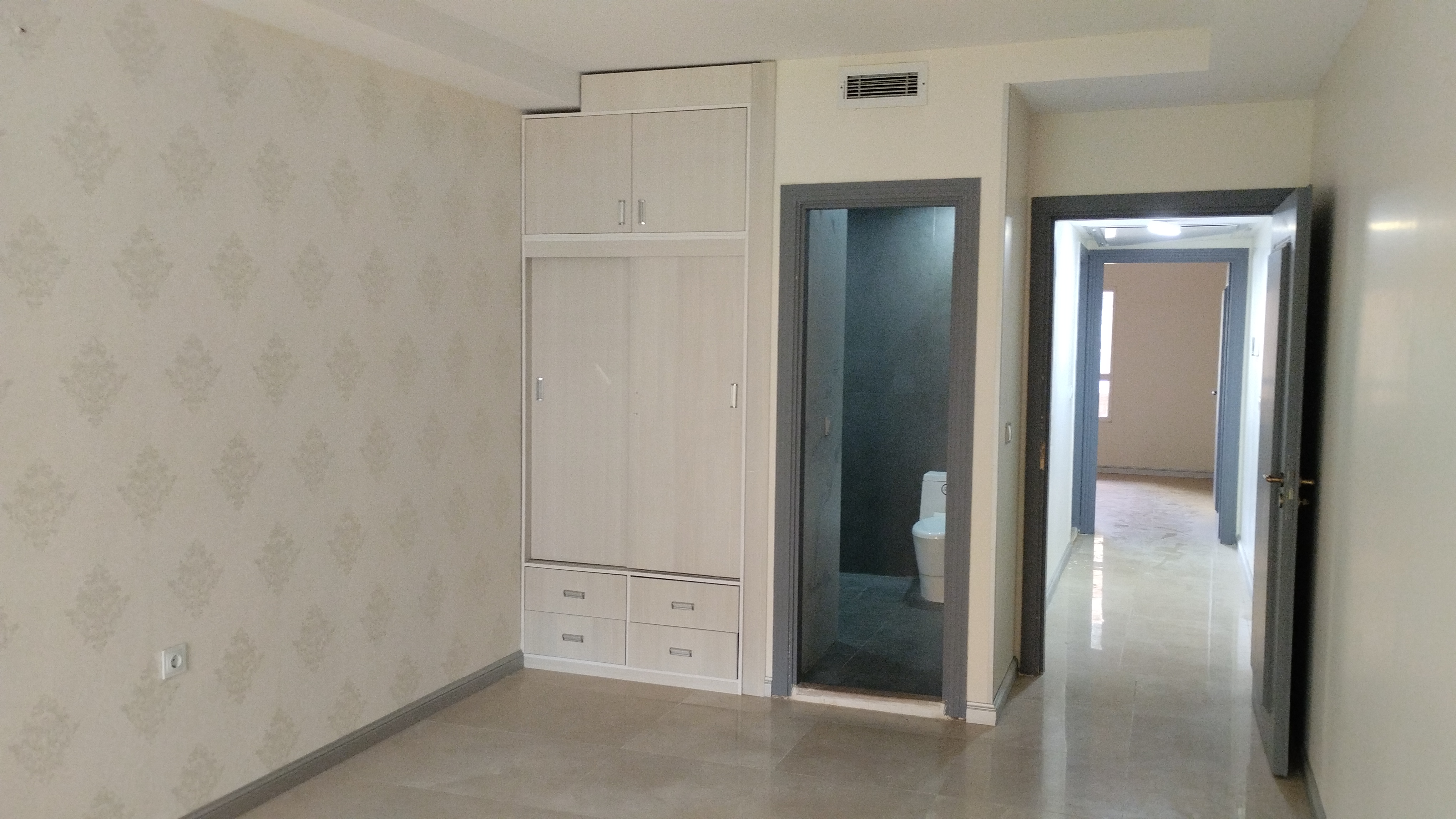 فروش آپارتمان 215 متر نیاوران 3 خواب فول امکانات 2 پارکینگ