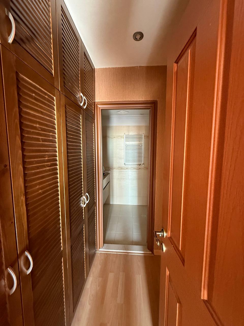 اجاره آپارتمان 200 متر نیــاوران